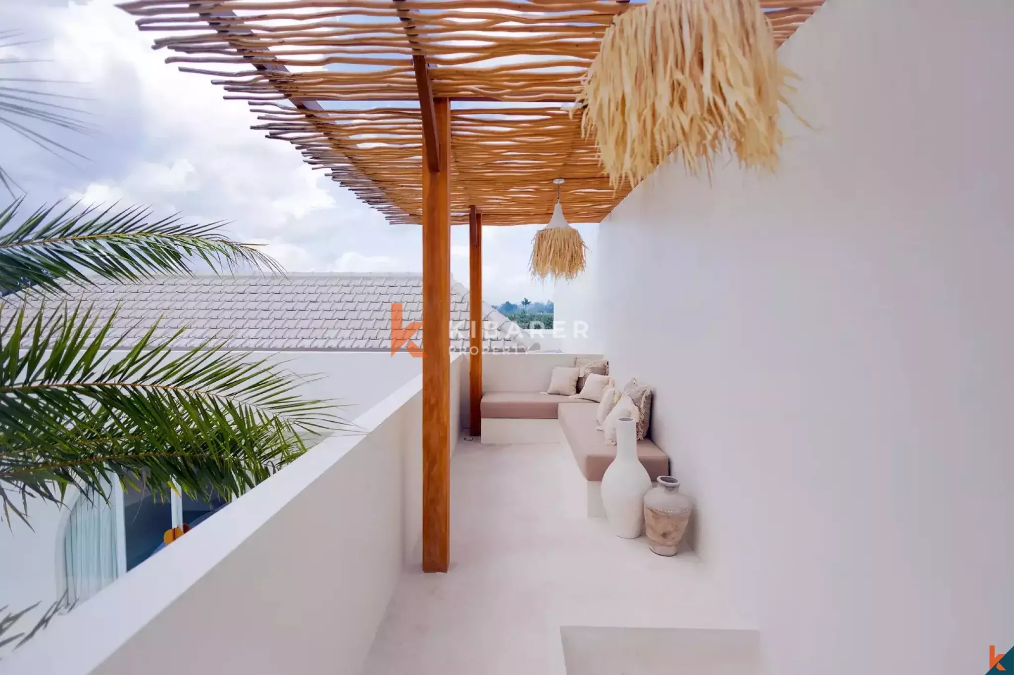 Vila Modern Bali dengan Tiga Kamar Tidur Elegan di Padonan