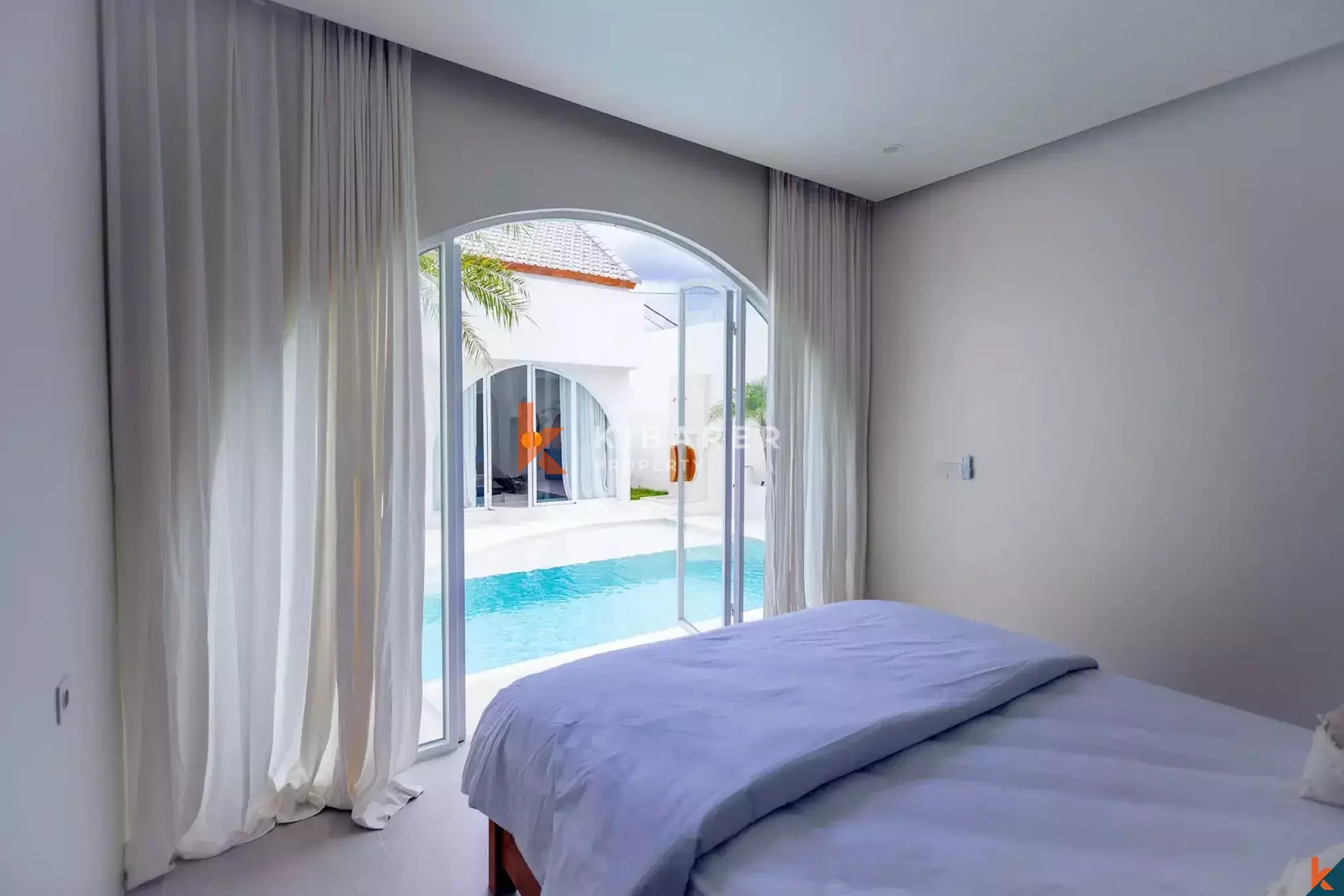 Vila Modern Bali dengan Tiga Kamar Tidur Elegan di Padonan