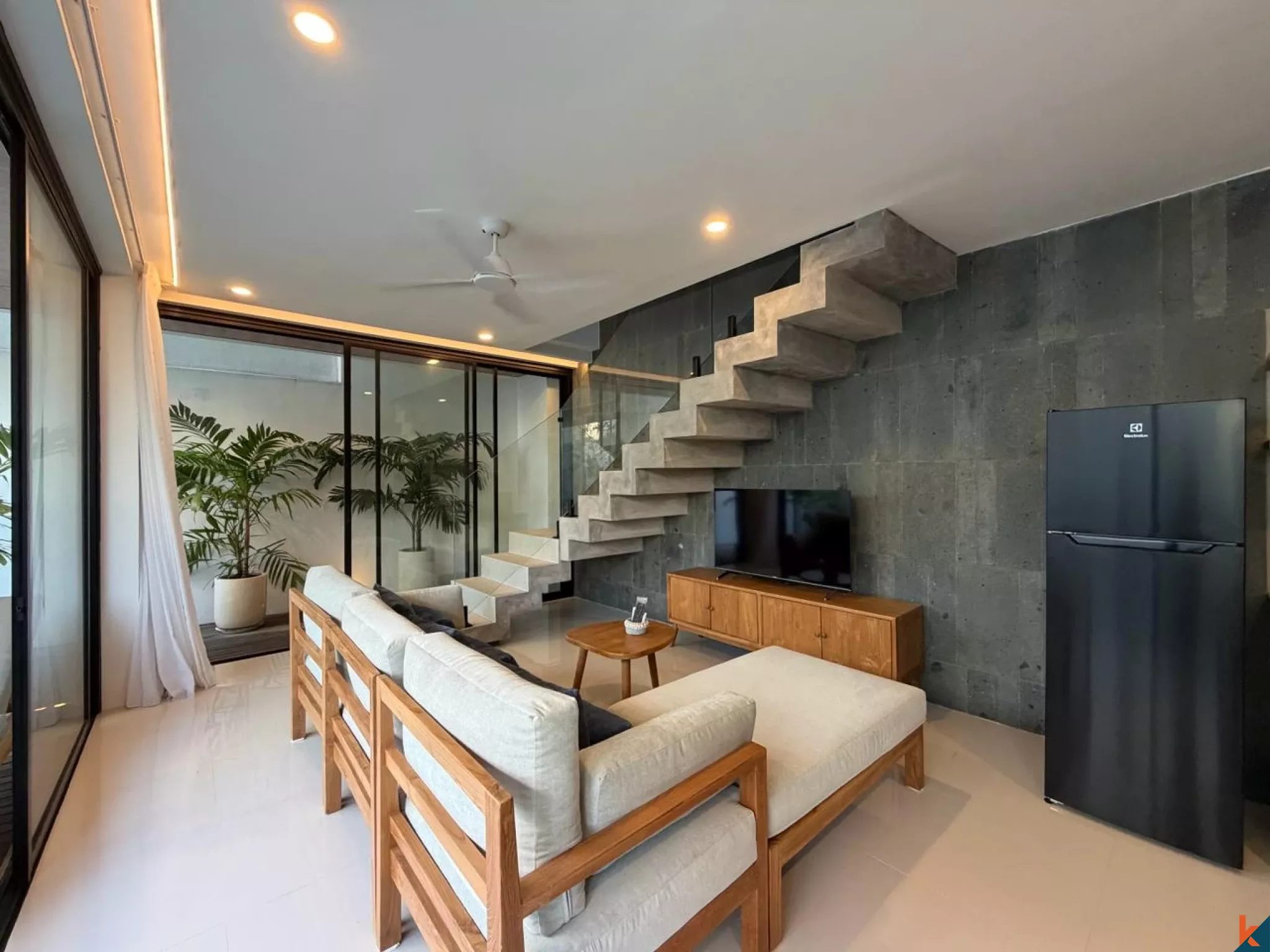 Modern Comfort Two-Bedrooms Enclosed Villa in Peaceful Padonan-Dalung Area