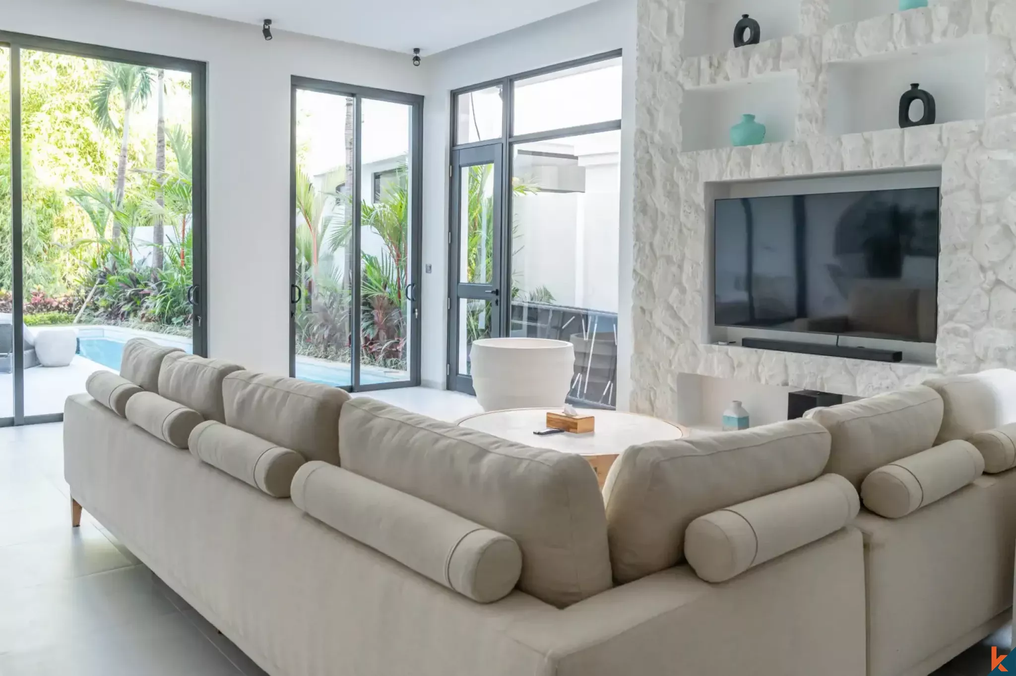 Luxury Three Bedroom Villa with Long Leasehold and River Views Near Pererenan Beach