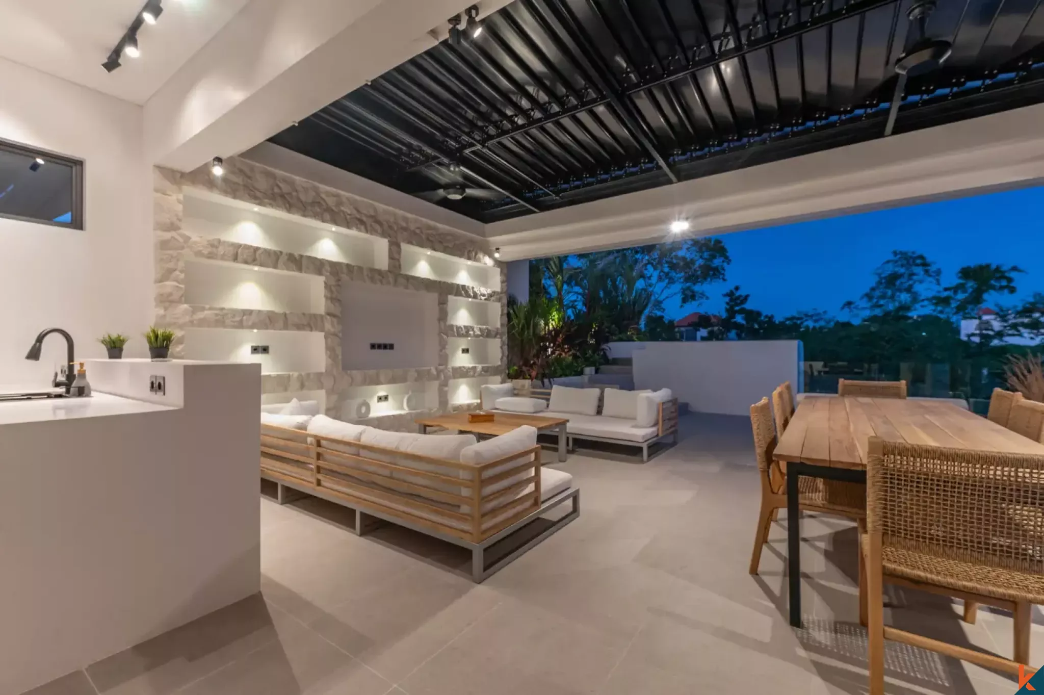Luxury Three Bedroom Villa with Long Leasehold and River Views Near Pererenan Beach