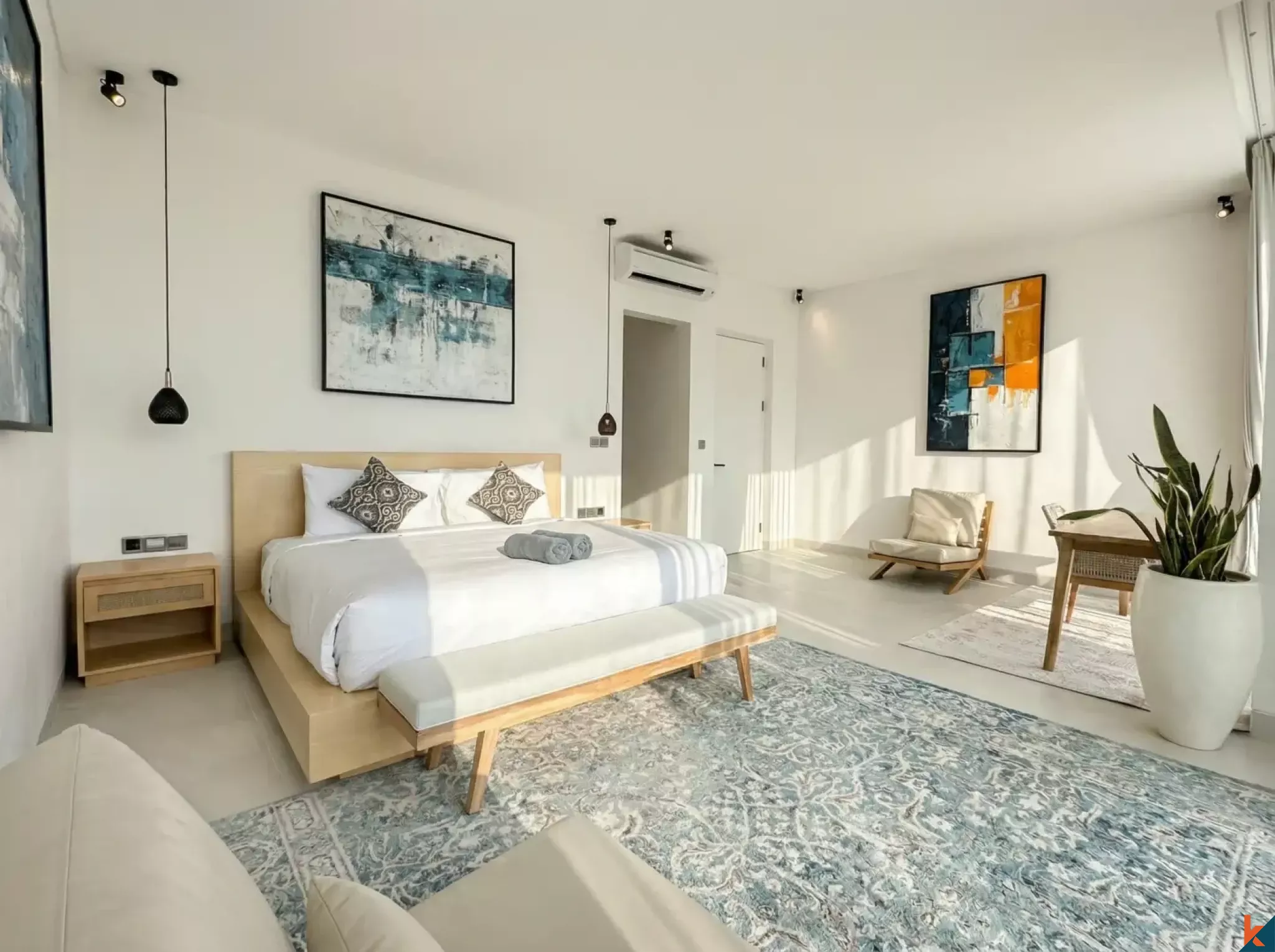 Modern Three Bedroom Villa for Lease with Panoramic Ocean Views in Bingin