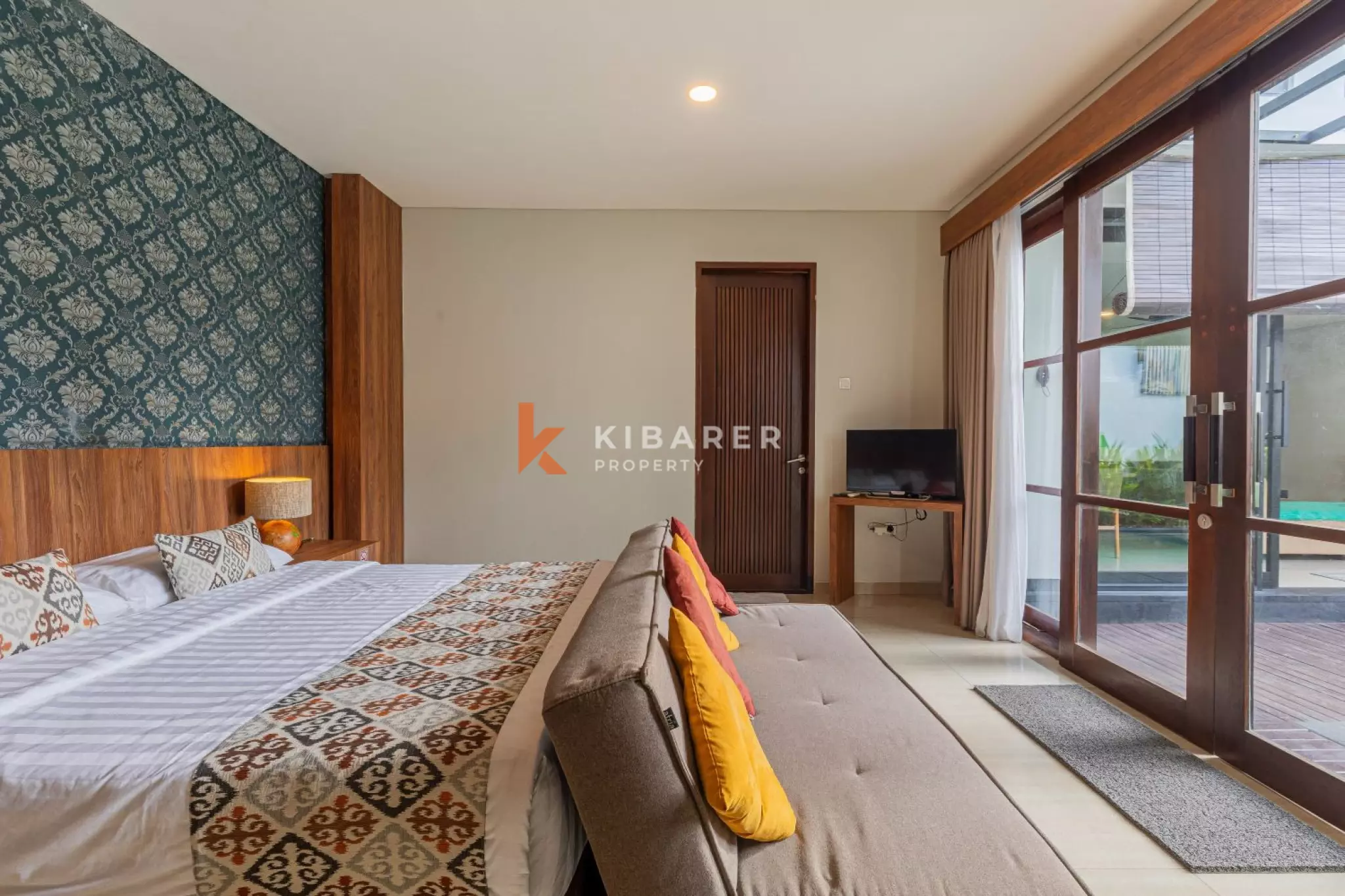 Vila Tamu Tertutup Tiga Kamar Tidur yang Luas di Jimbaran