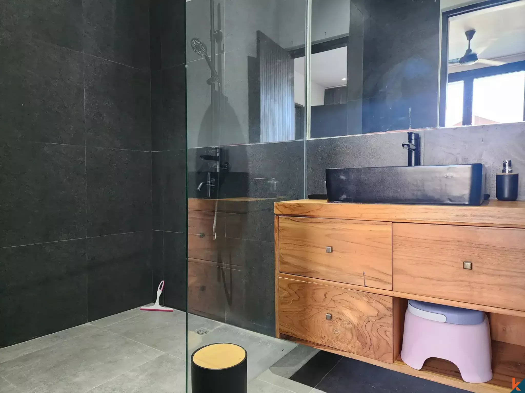 Amazing Three Bedroom Property for Lease in Well Connected Area of Umalas