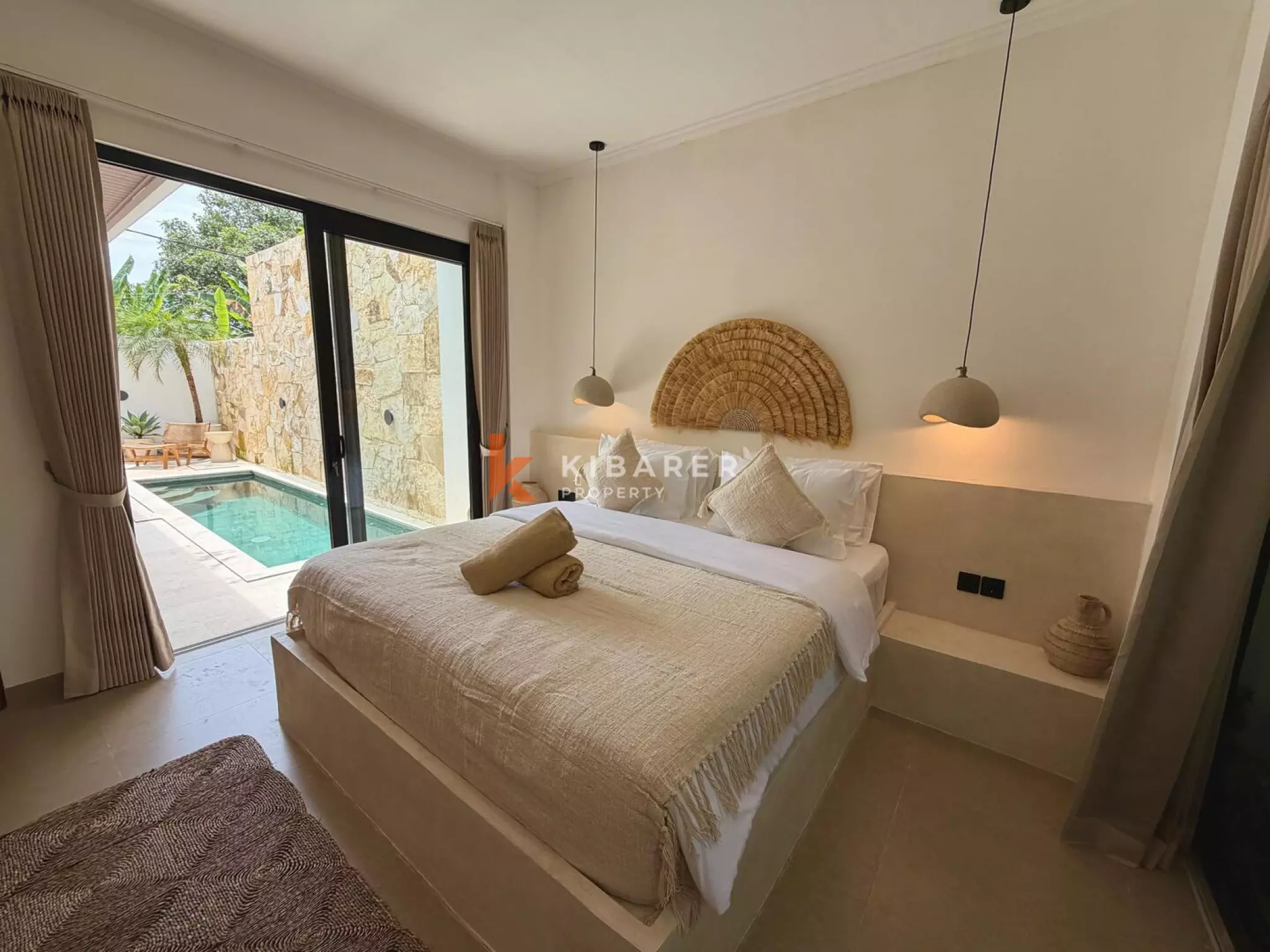 Villa Tropis Satu Kamar Tidur Siap Disewakan di Tumbak Bayuh