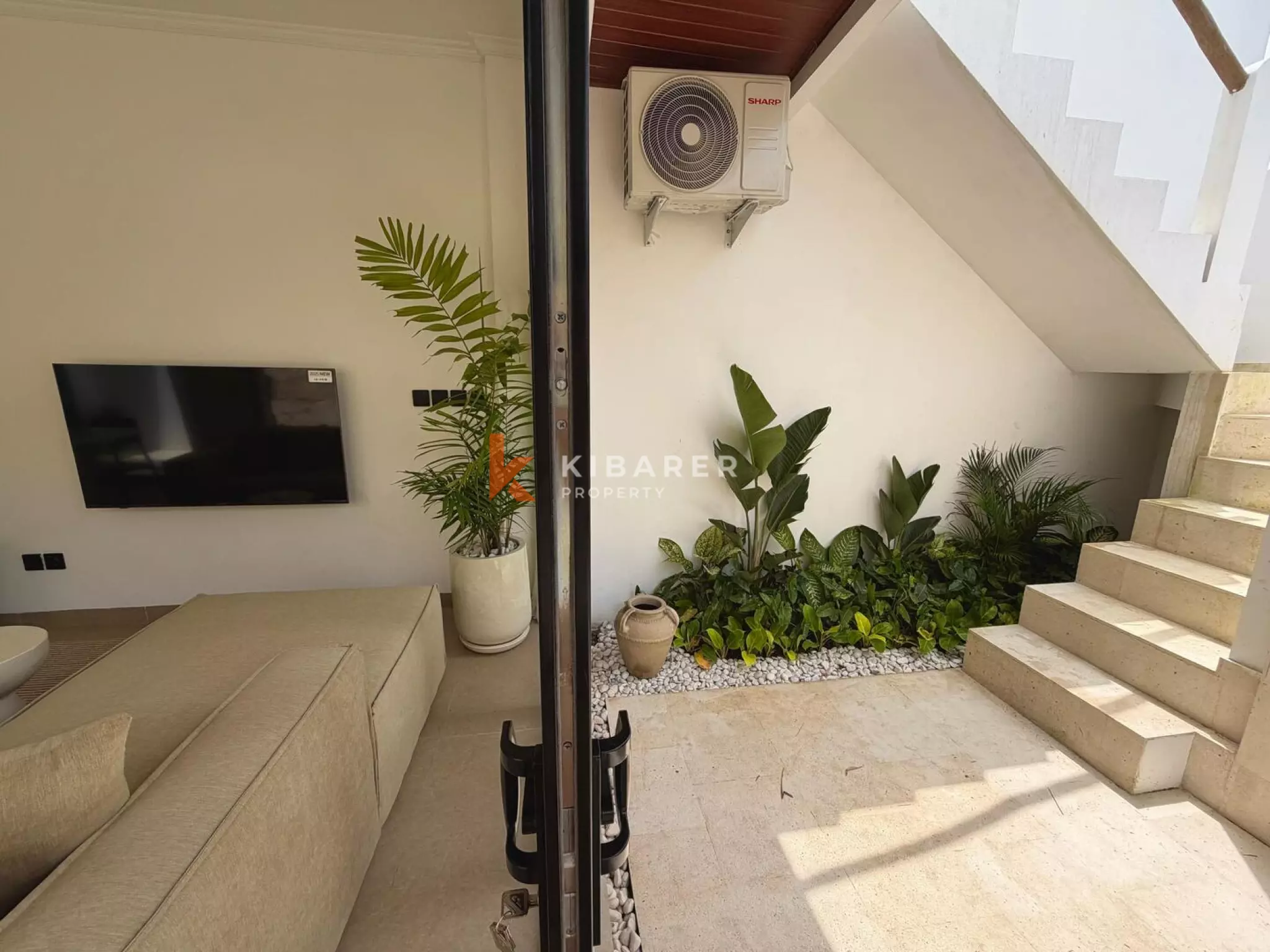 Villa Tropis Satu Kamar Tidur Siap Disewakan di Tumbak Bayuh