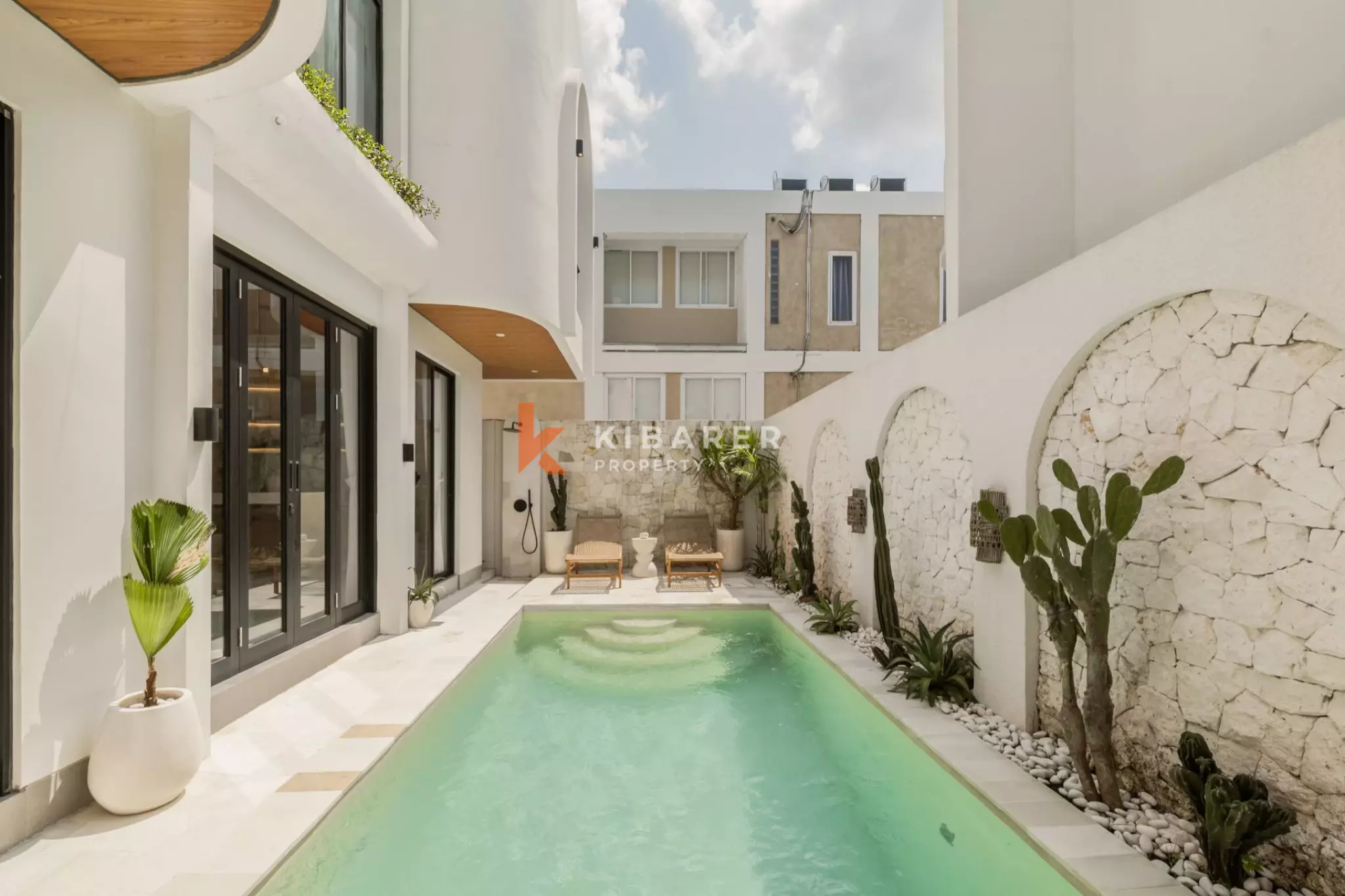 Chic Two Bedroom Villa with Enclosed Living in Up and Coming Padonan