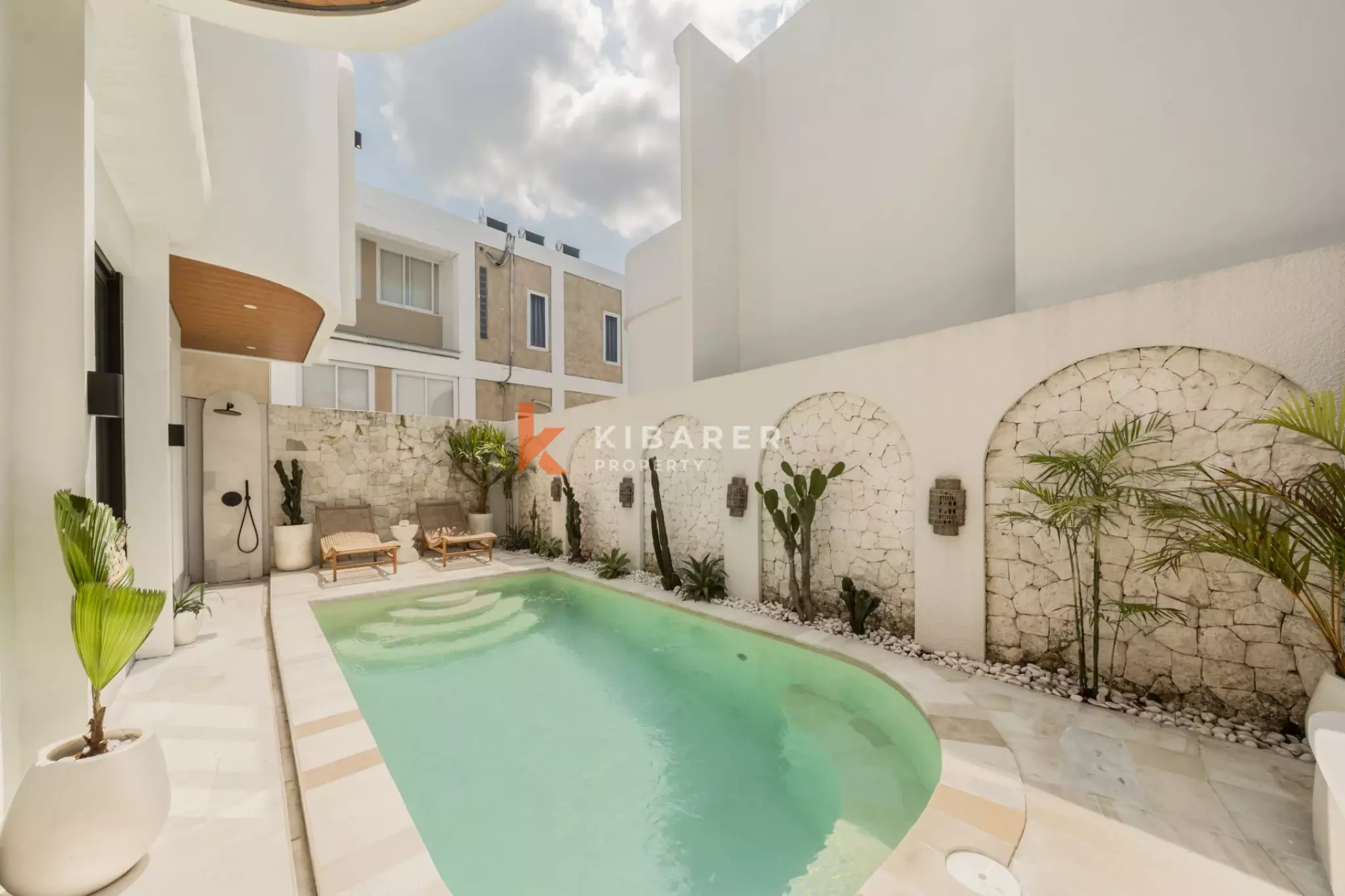 Chic Two Bedroom Villa with Enclosed Living in Up and Coming Padonan