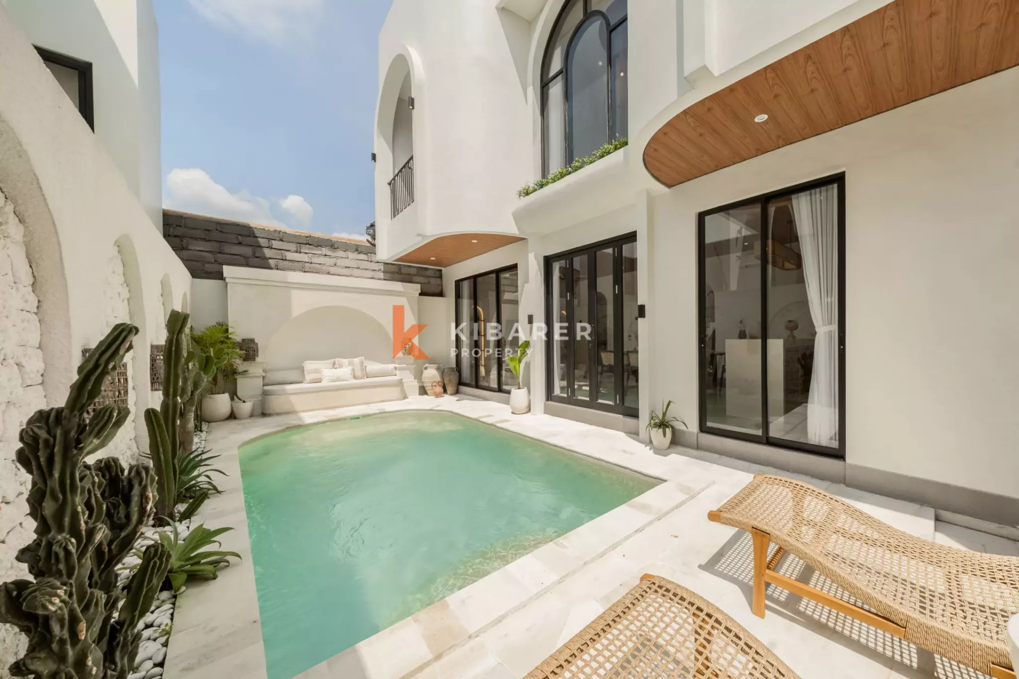 Chic Two Bedroom Villa with Enclosed Living in Up and Coming Padonan