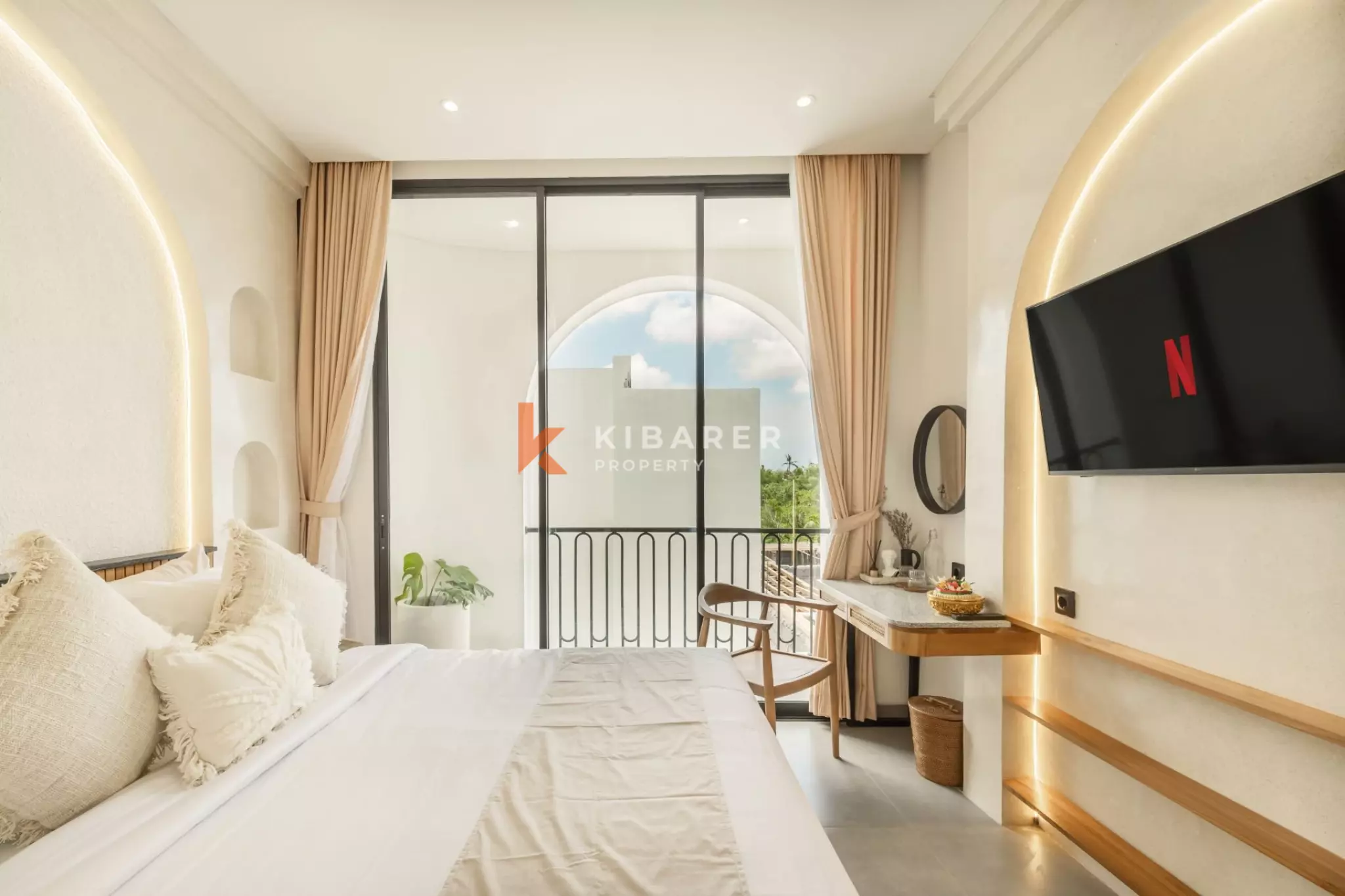 Chic Two Bedroom Villa with Enclosed Living in Up and Coming Padonan