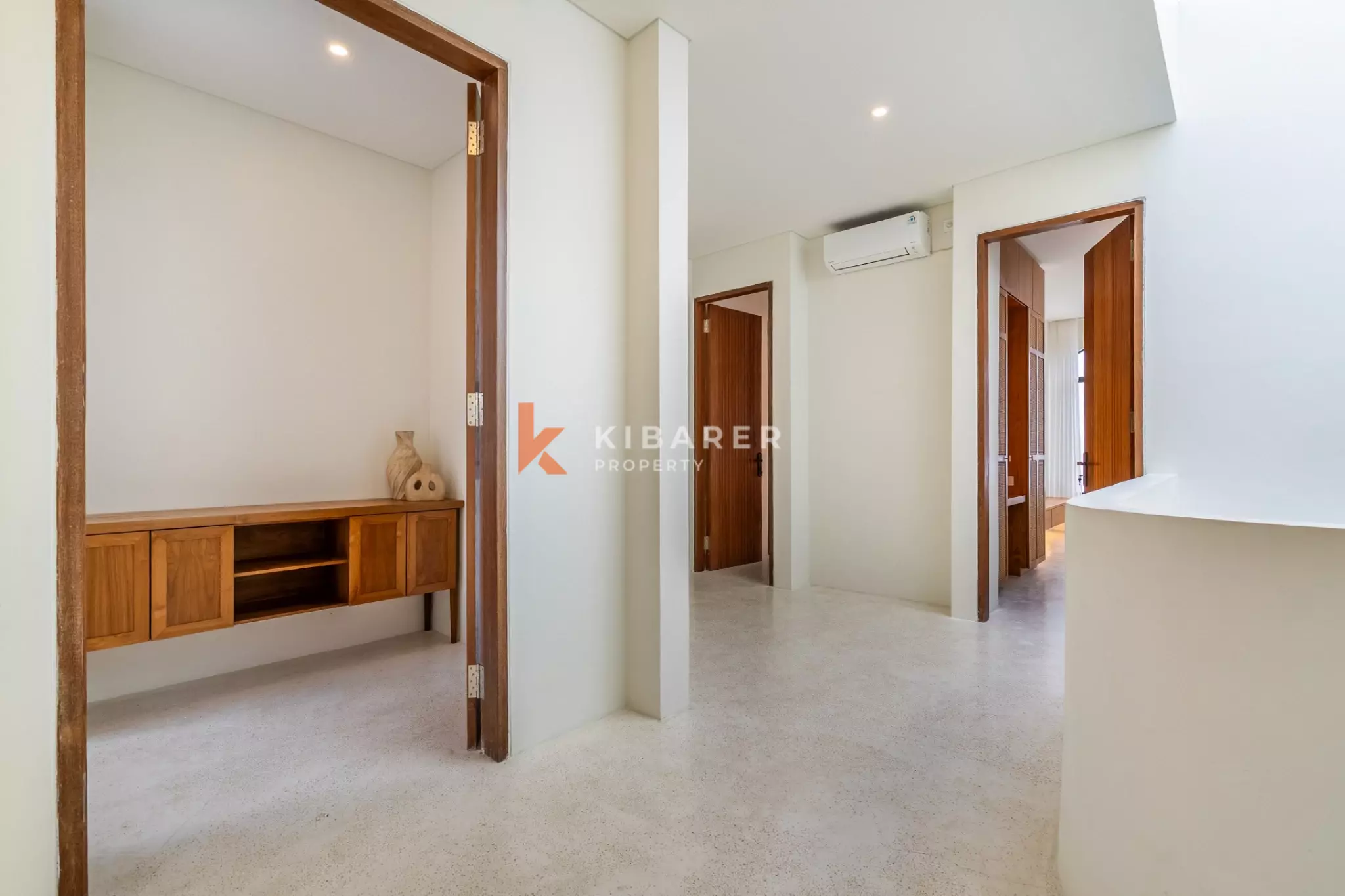 Elegant Family Four-Bedrooms Villa with Dual Kitchens in Ungasan