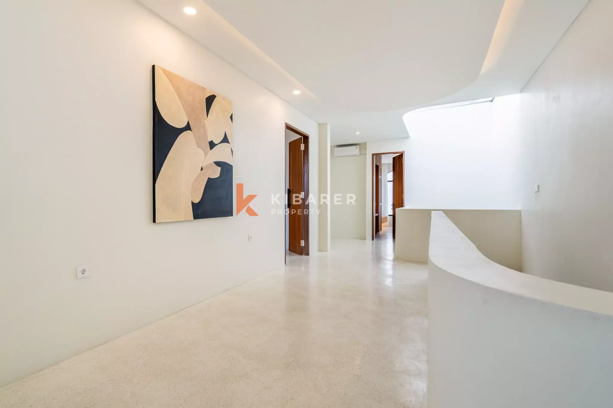 Elegant Family Four-Bedrooms Villa with Dual Kitchens in Ungasan