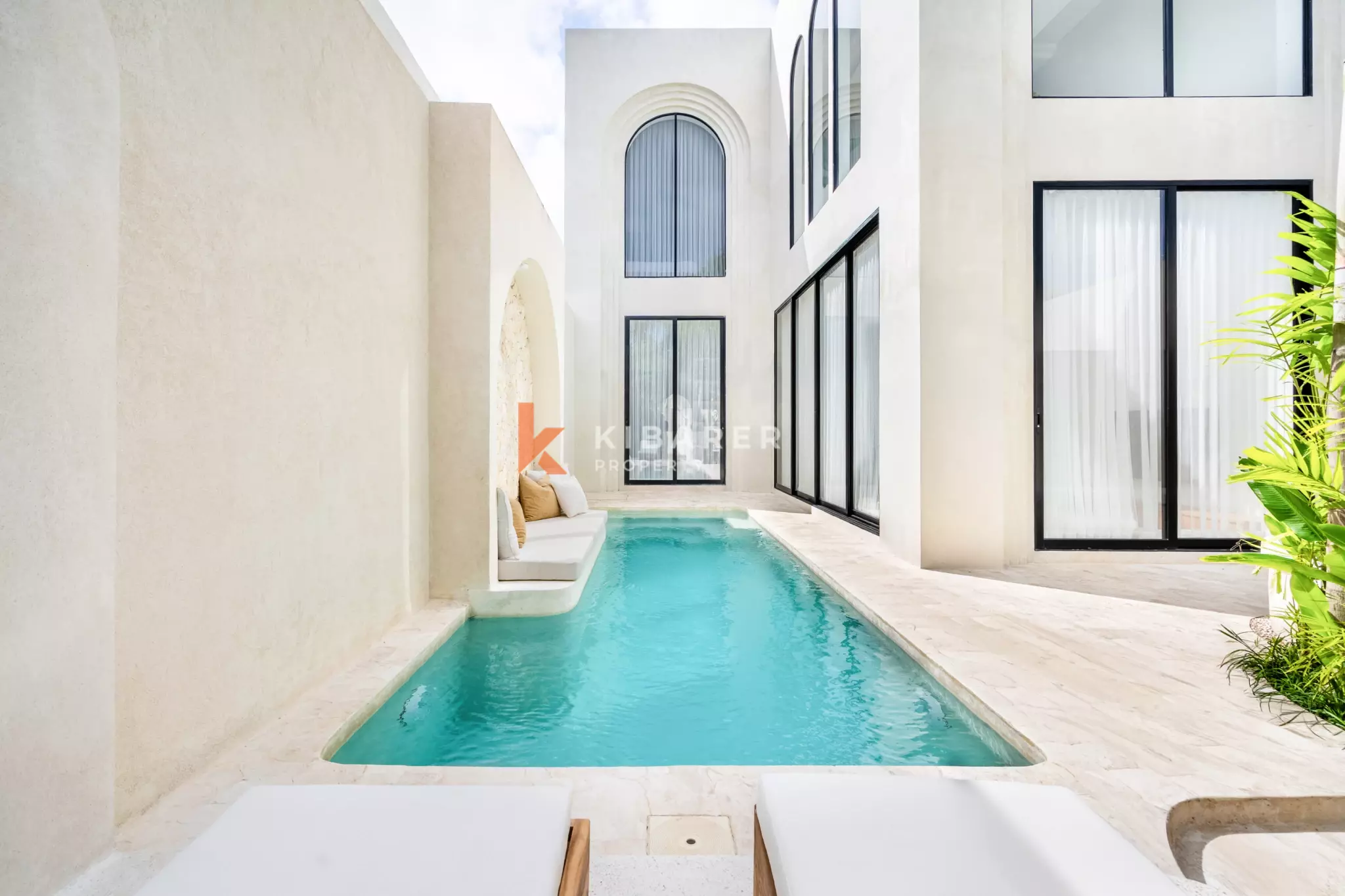 Elegant Family Four-Bedrooms Villa with Dual Kitchens in Ungasan
