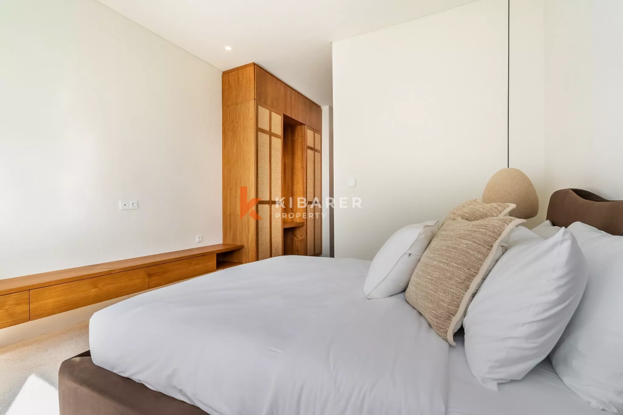 Elegant Family Four-Bedrooms Villa with Dual Kitchens in Ungasan