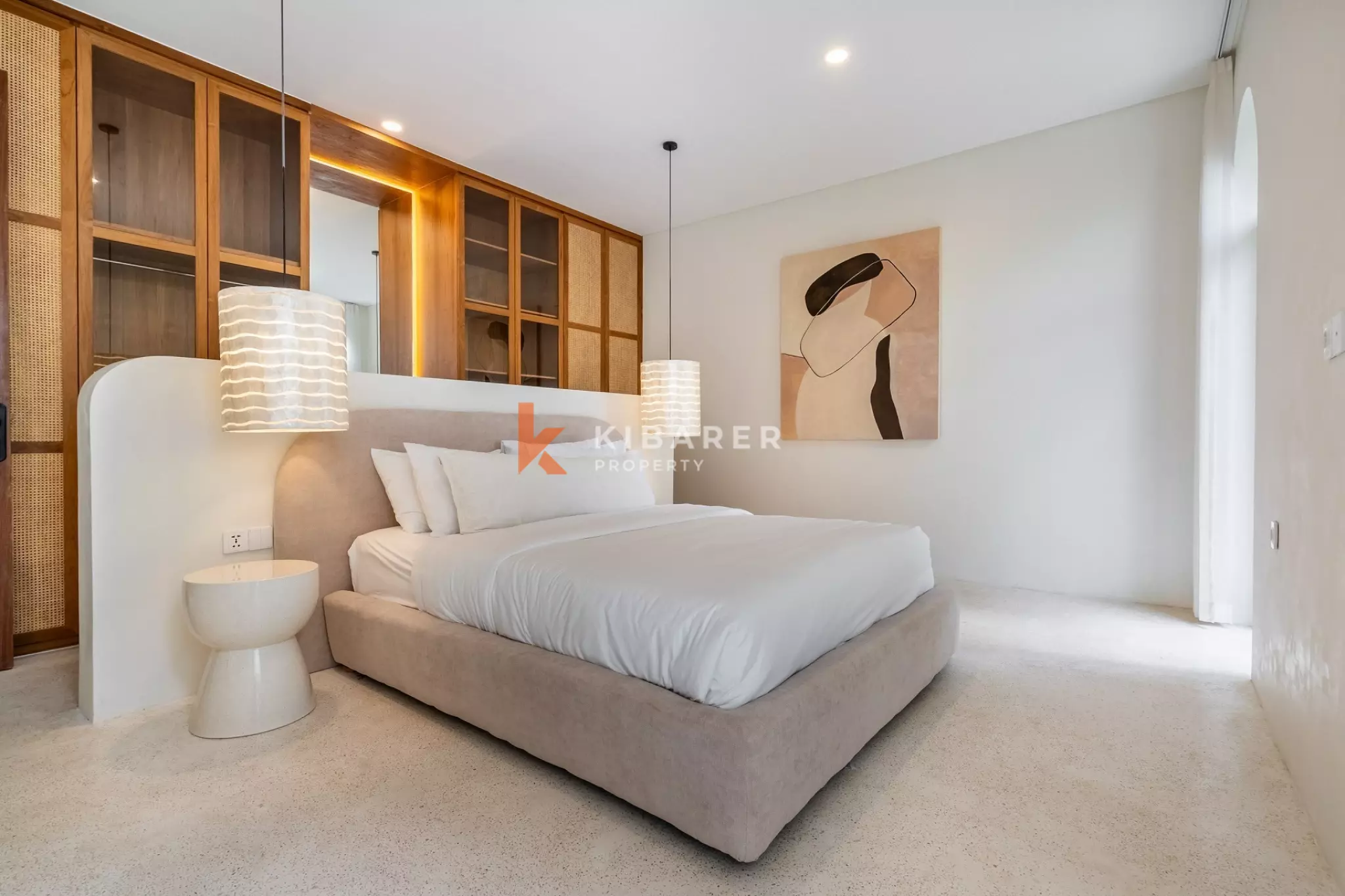 Elegant Family Four-Bedrooms Villa with Dual Kitchens in Ungasan