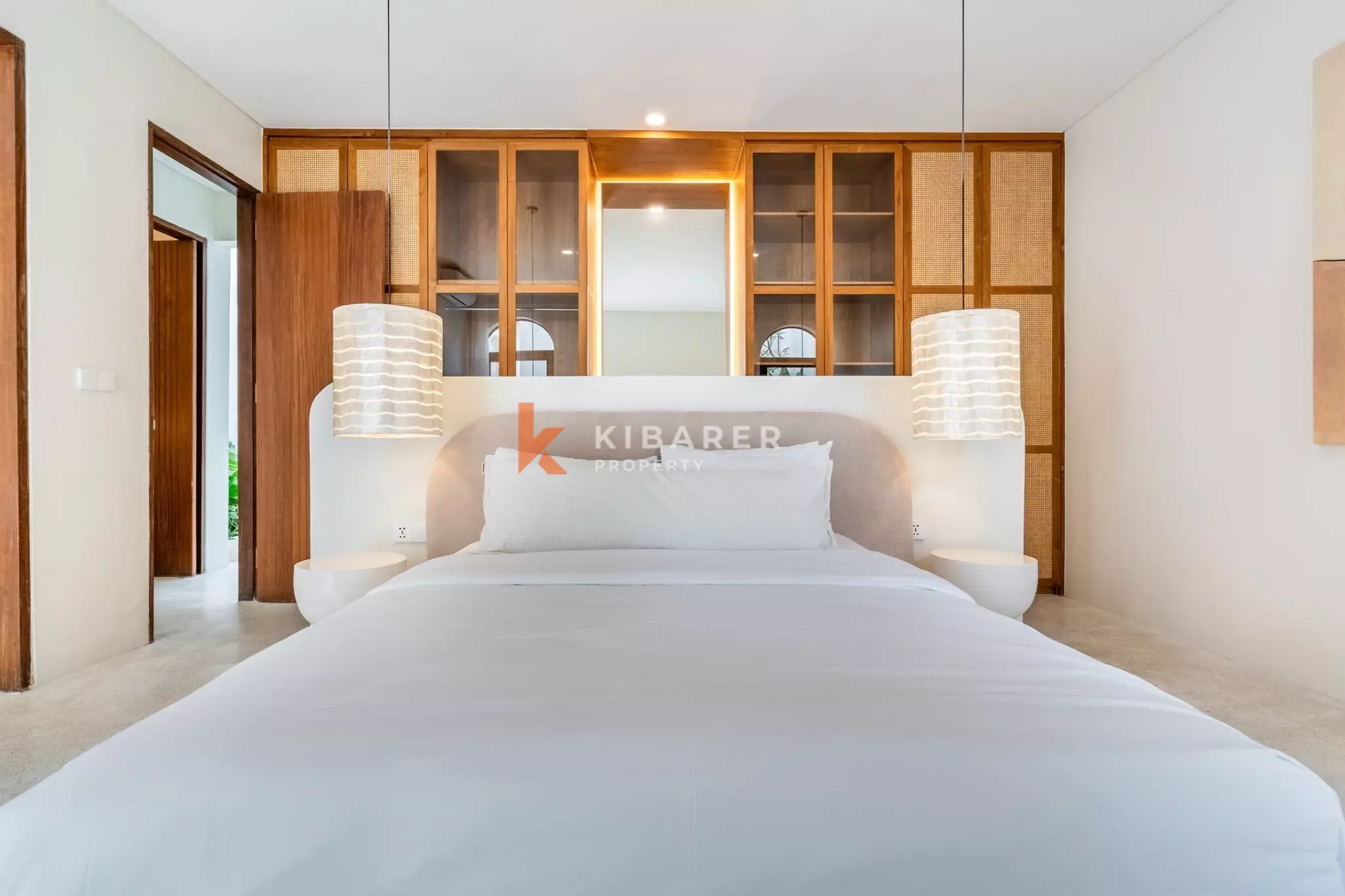 Elegant Family Four-Bedrooms Villa with Dual Kitchens in Ungasan