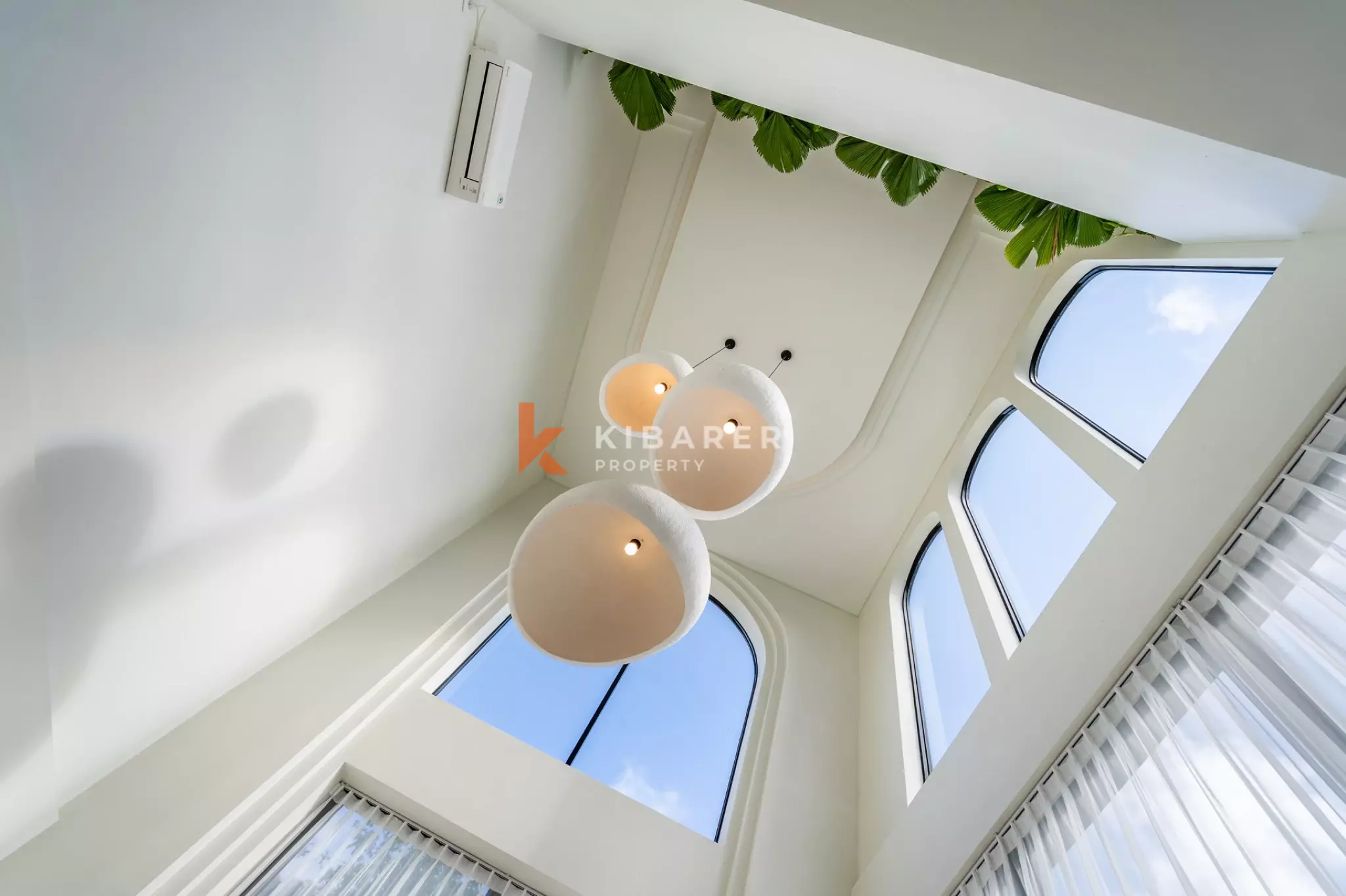 Elegant Family Four-Bedrooms Villa with Dual Kitchens in Ungasan
