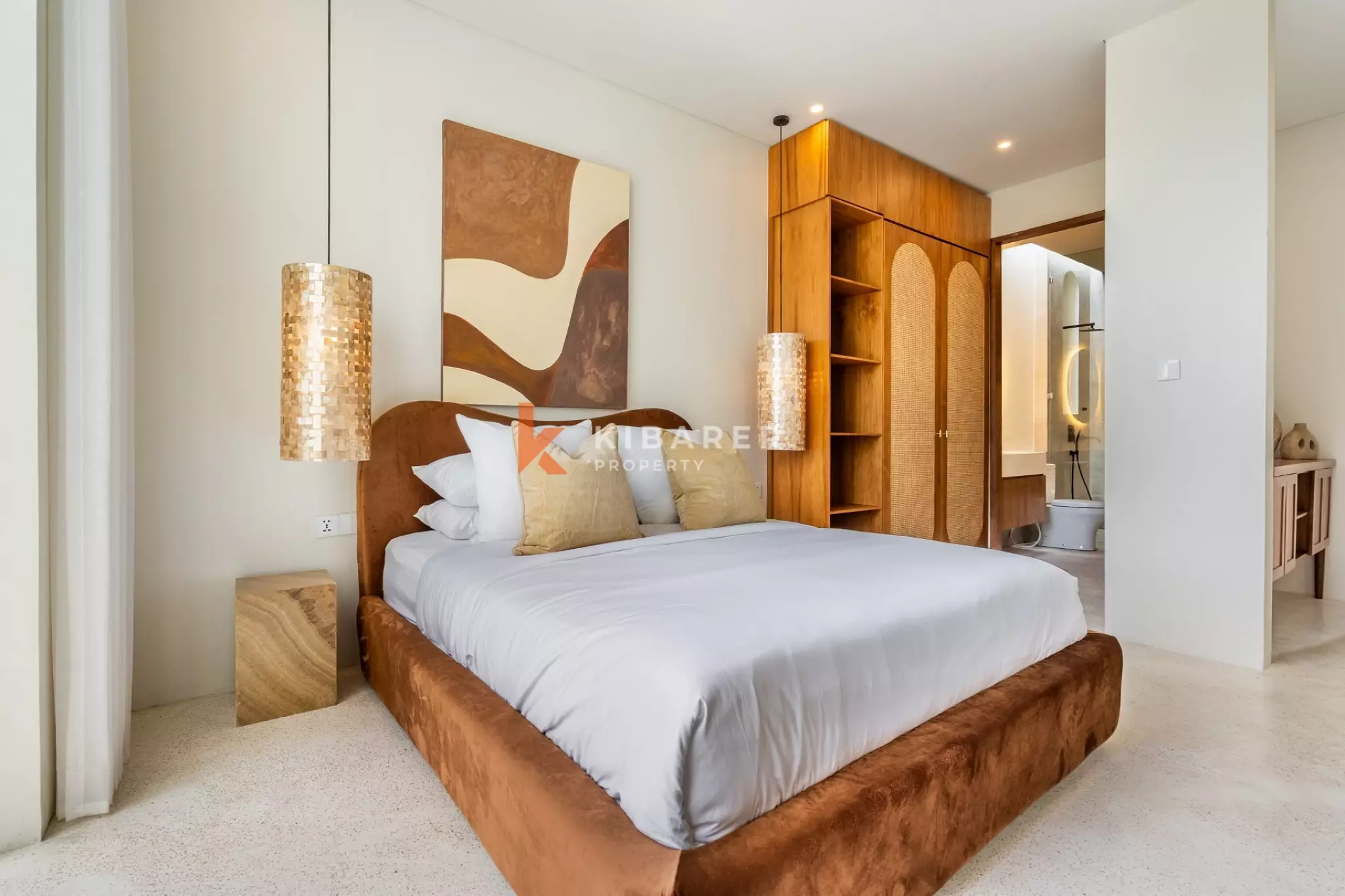 Elegant Family Four-Bedrooms Villa with Dual Kitchens in Ungasan