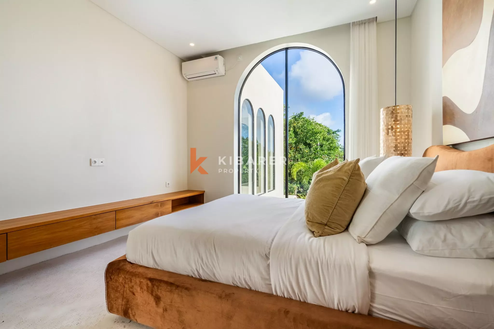 Elegant Family Four-Bedrooms Villa with Dual Kitchens in Ungasan