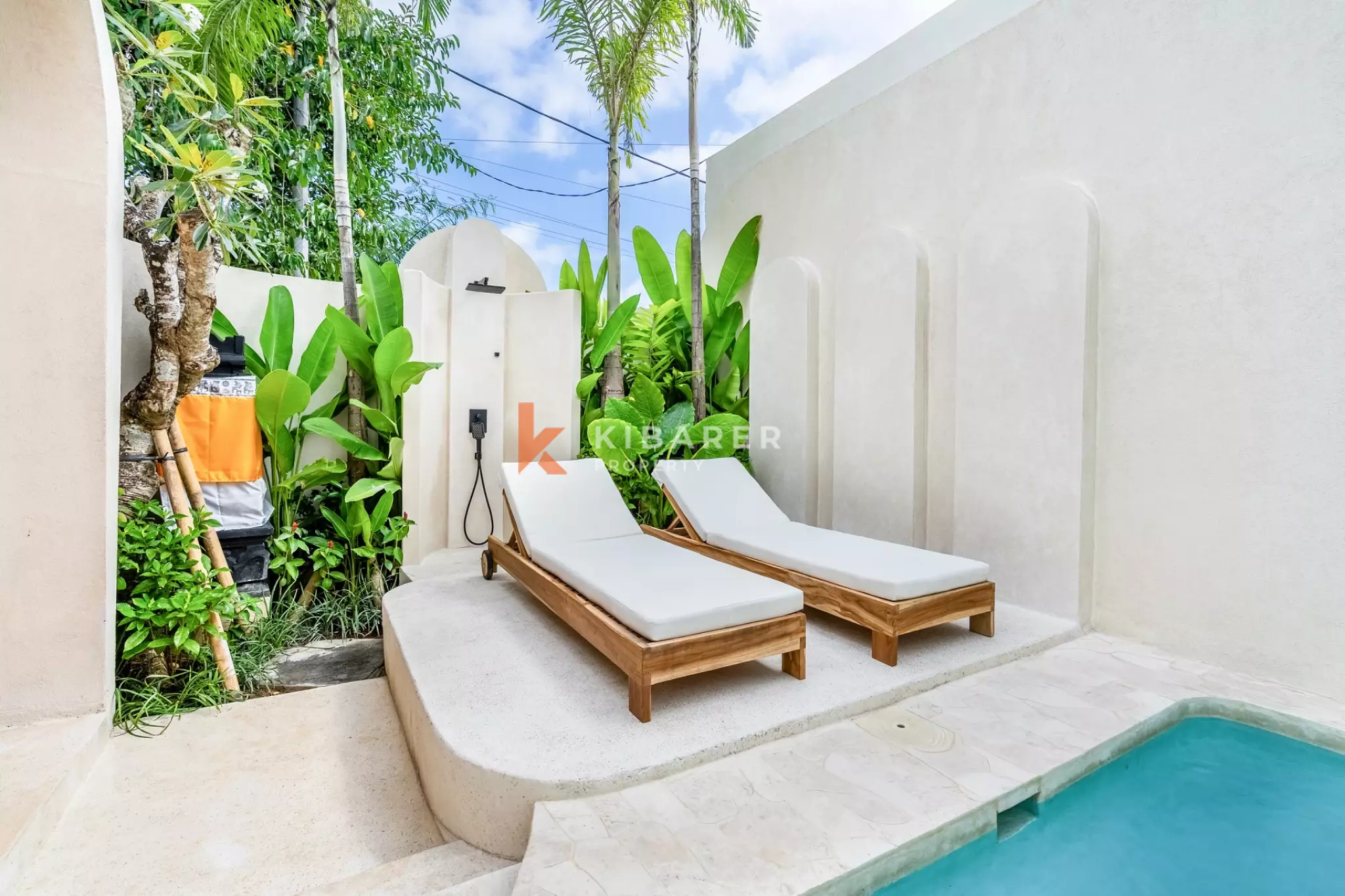 Elegant Family Four-Bedrooms Villa with Dual Kitchens in Ungasan