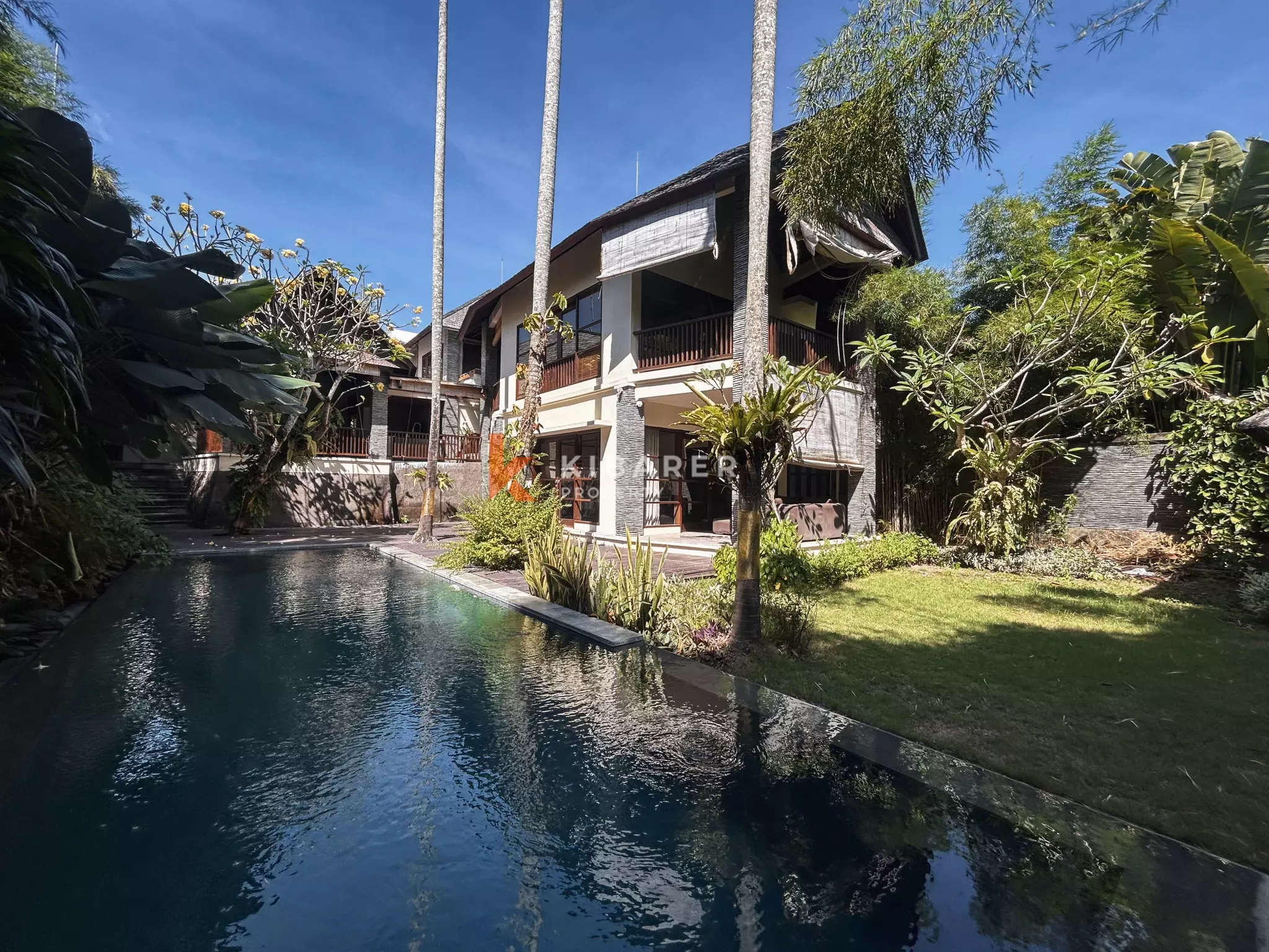 Elegant Four-Bedroom Tropical Oasis with Lush Garden and Private Pool in Umalas