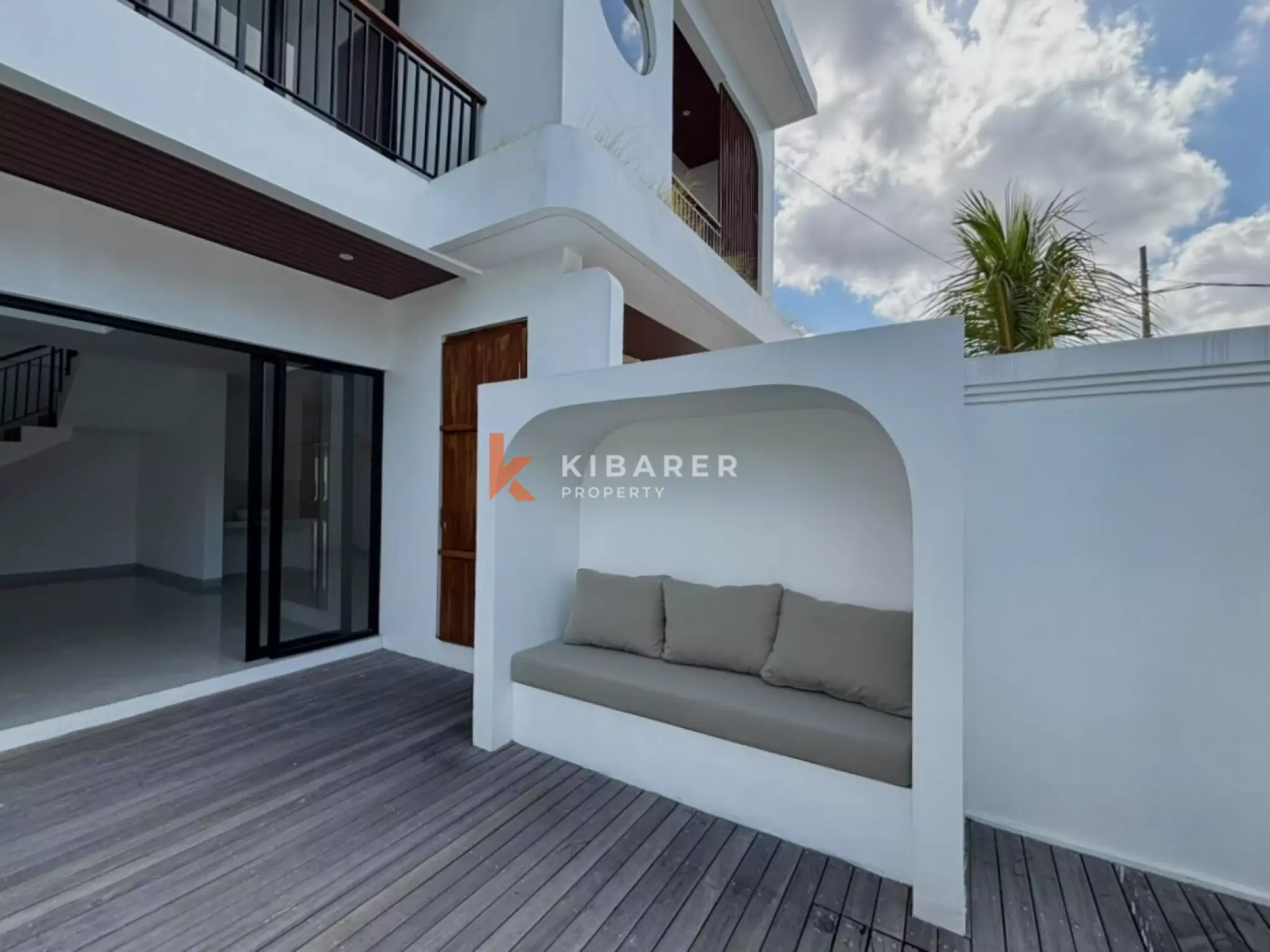 Villa moderne non meublée de 2 chambres idéale pour une résidence principale à Berawa