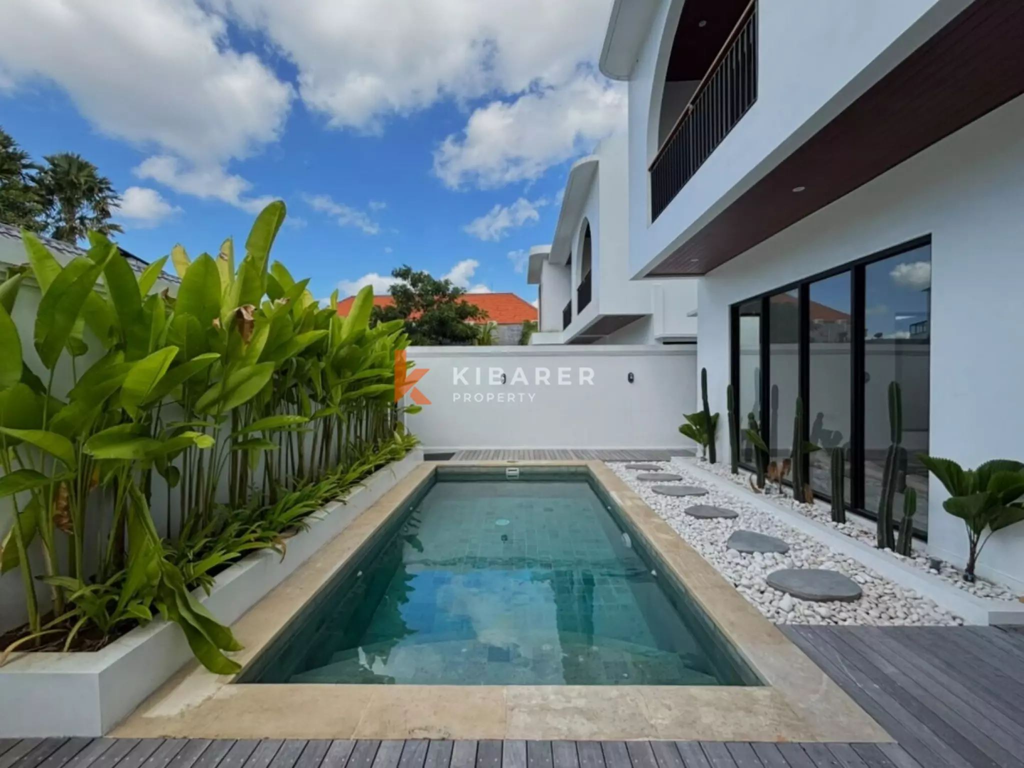Villa moderne non meublée de 2 chambres idéale pour une résidence principale à Berawa