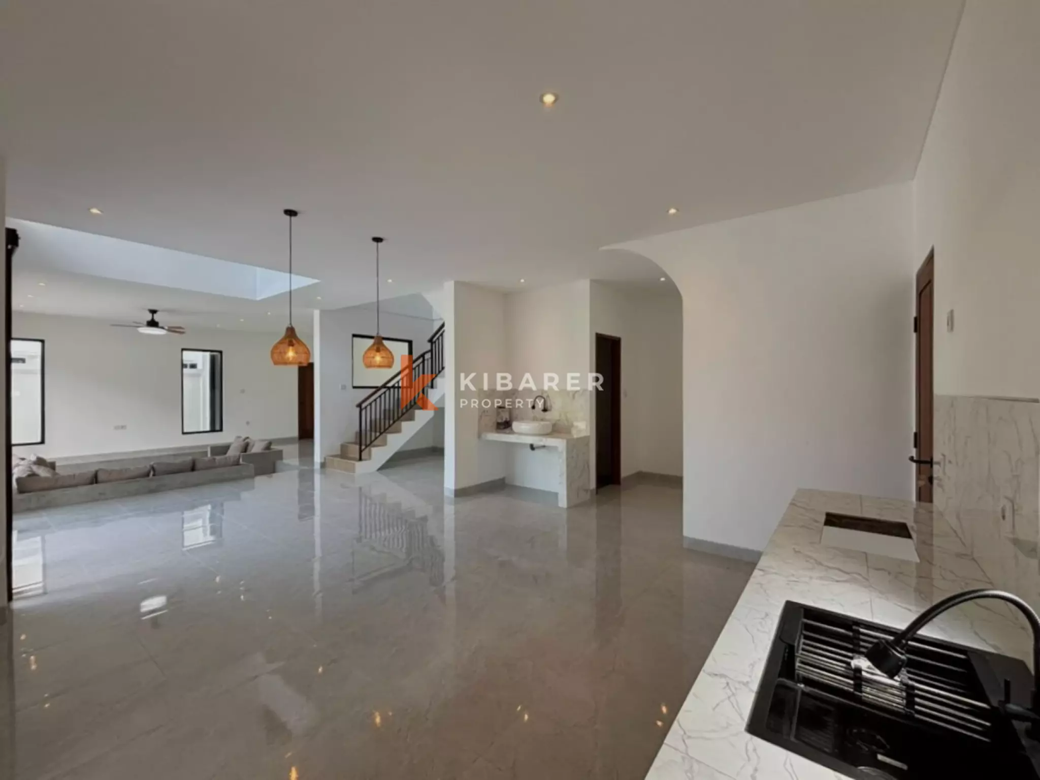 Villa 2 chambres non meublée dans le quartier le plus prisé de Berawa