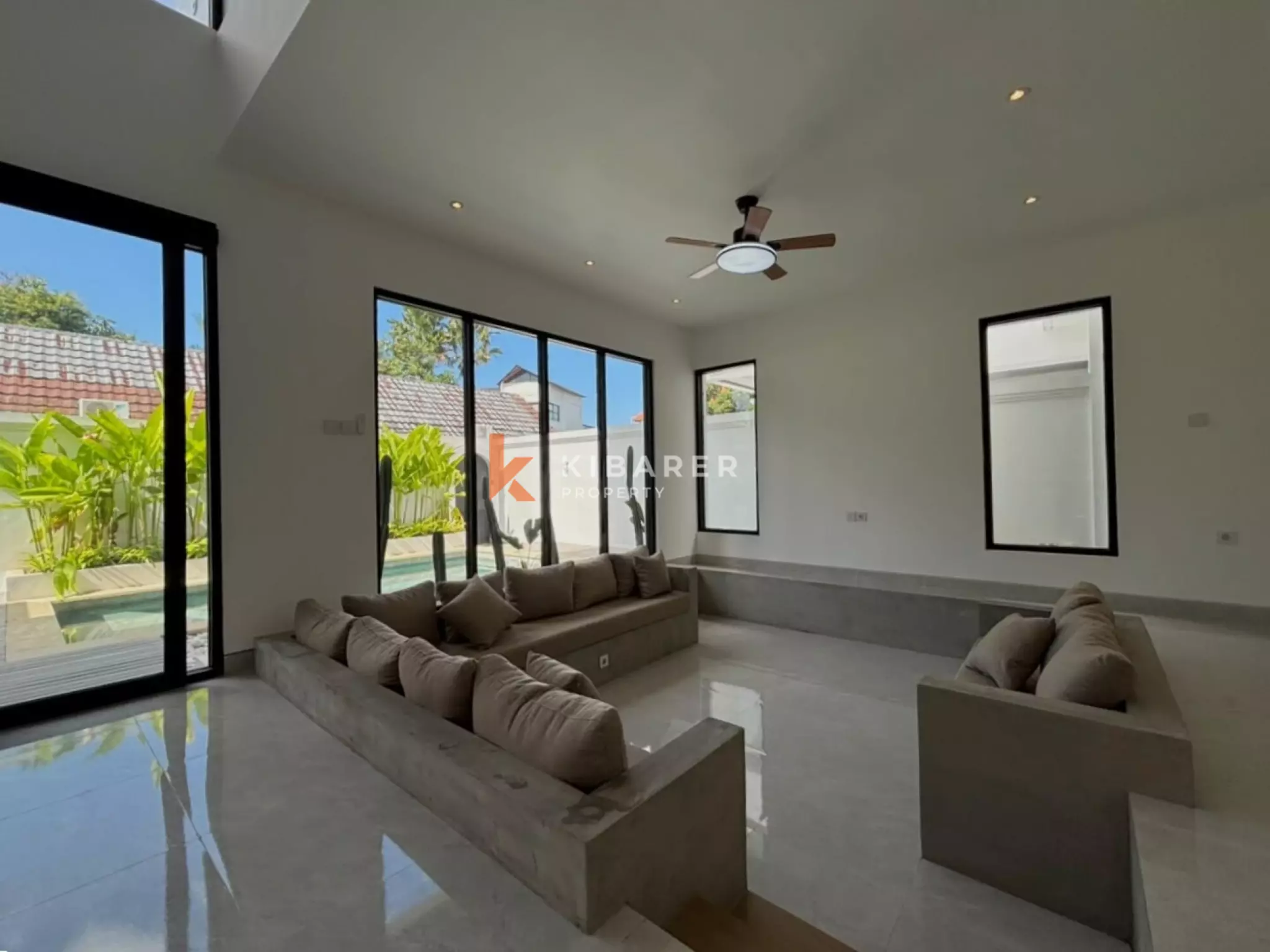 Villa 2 chambres non meublée dans le quartier le plus prisé de Berawa