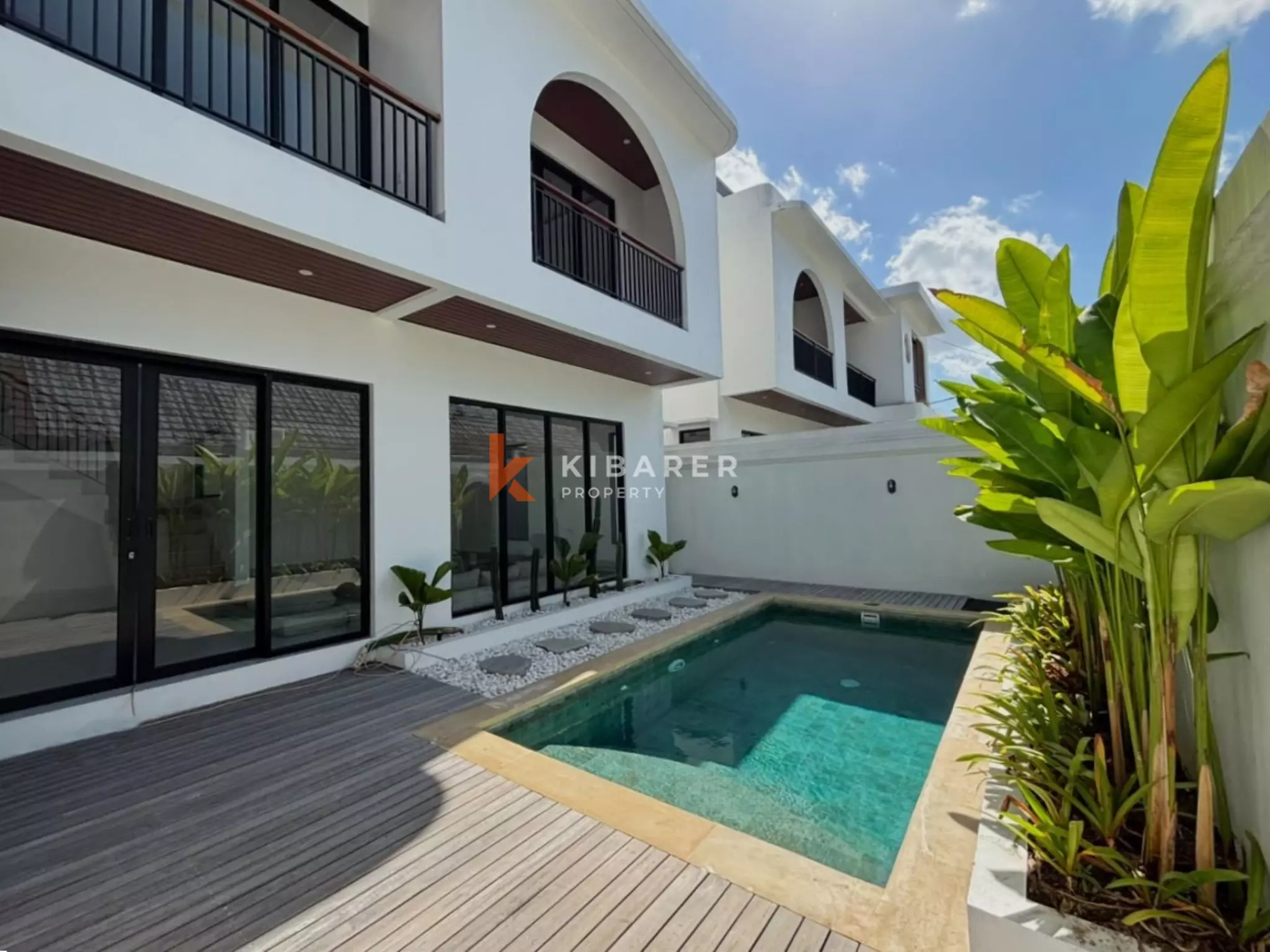 Villa 2 chambres non meublée dans le quartier le plus prisé de Berawa