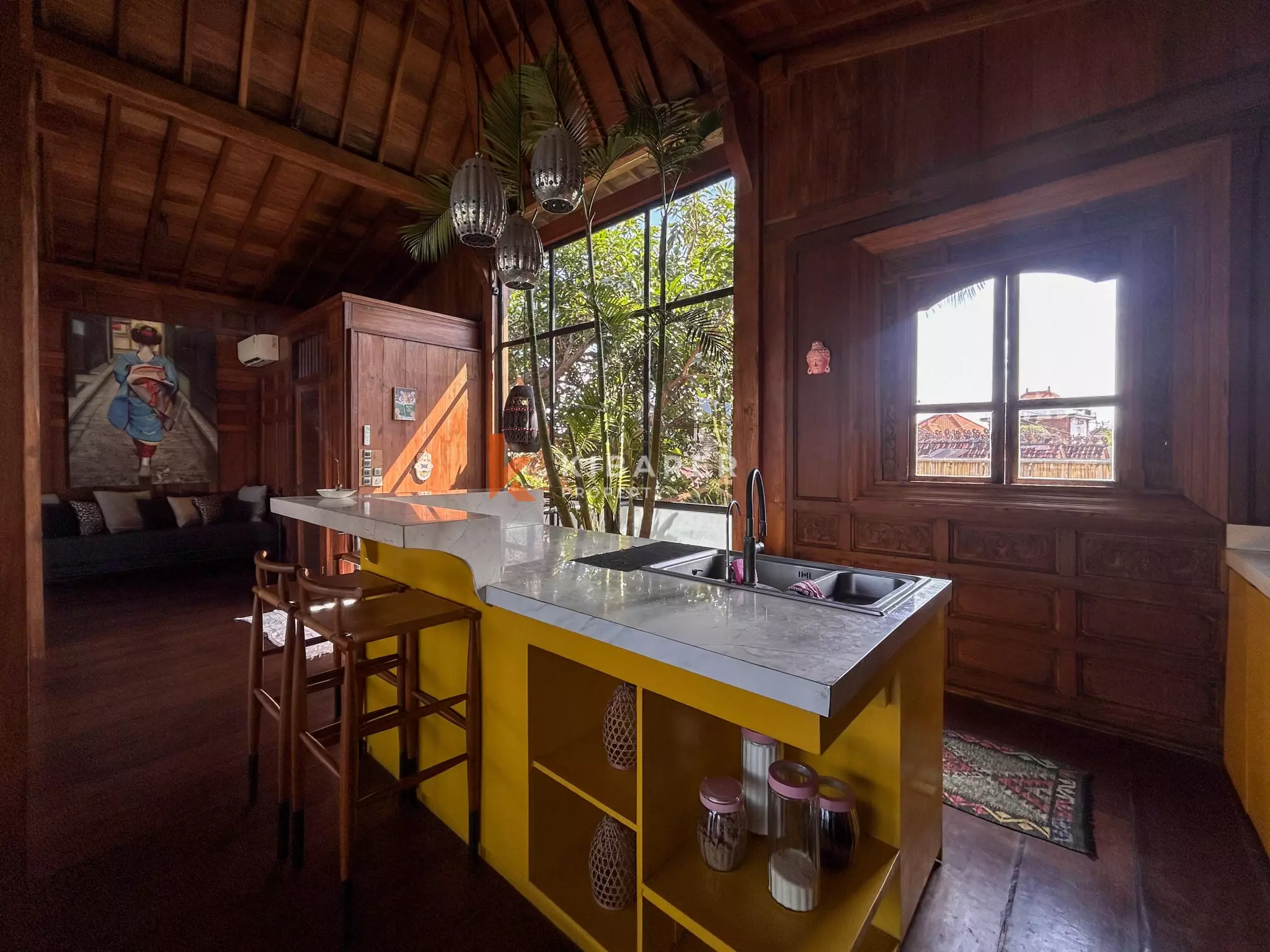 Élégante villa tropicale sur deux niveaux avec piscine privée à Seseh