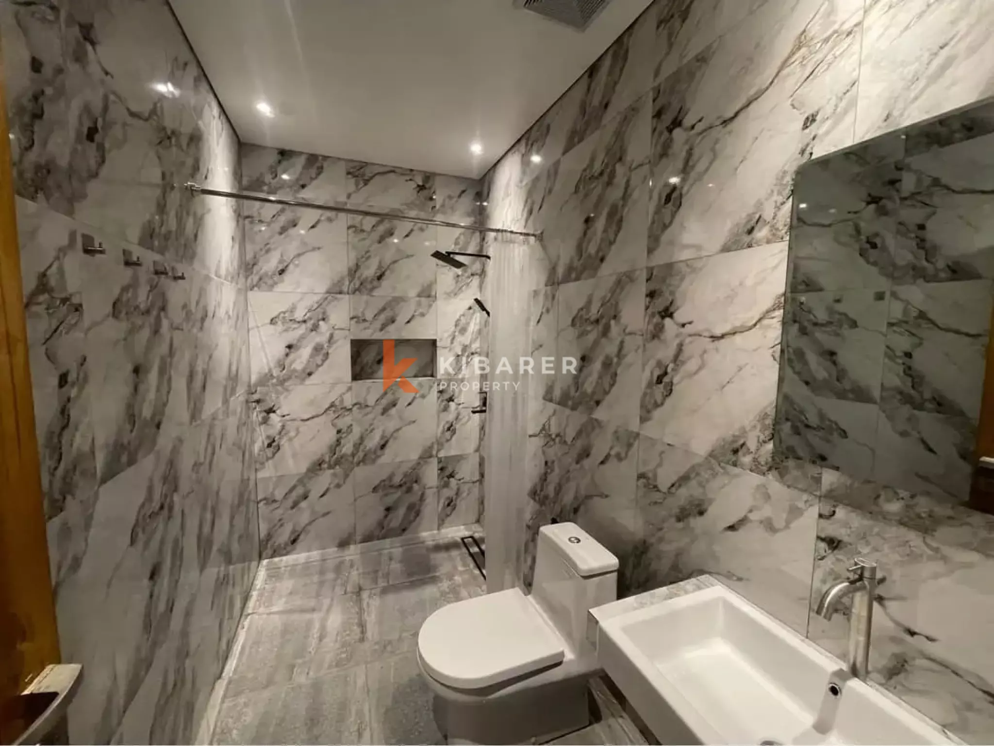 Villa 2 Chambres sur Champ de Riz Près de la Plage de Kedungu Tabanan