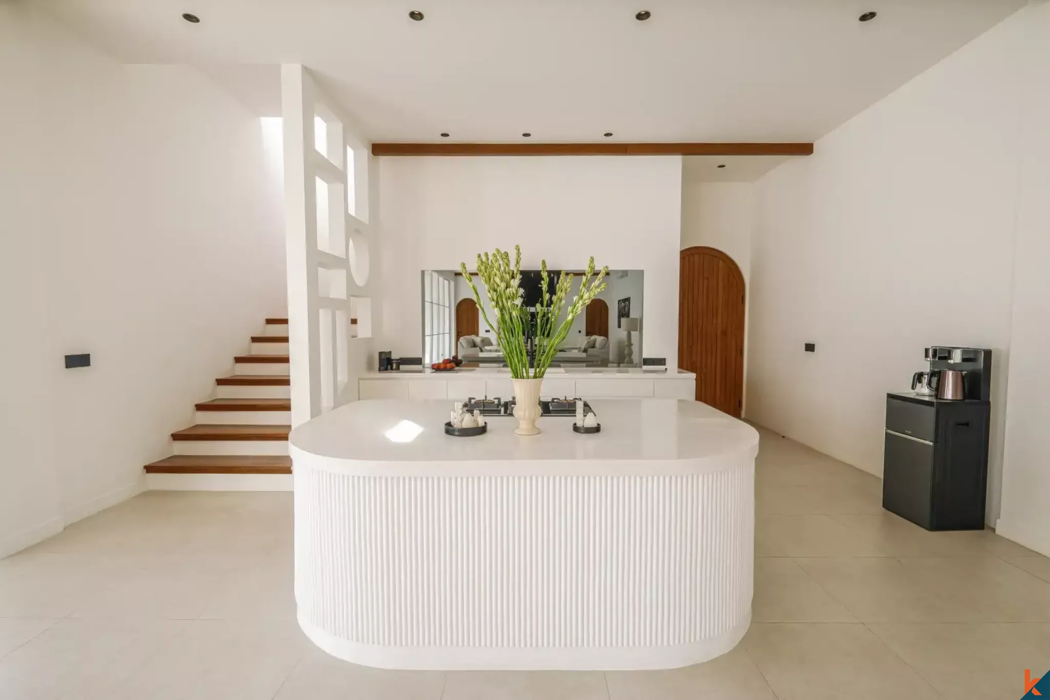 Villa de luxe de quatre chambres à louer à Sanur, en bord de mer