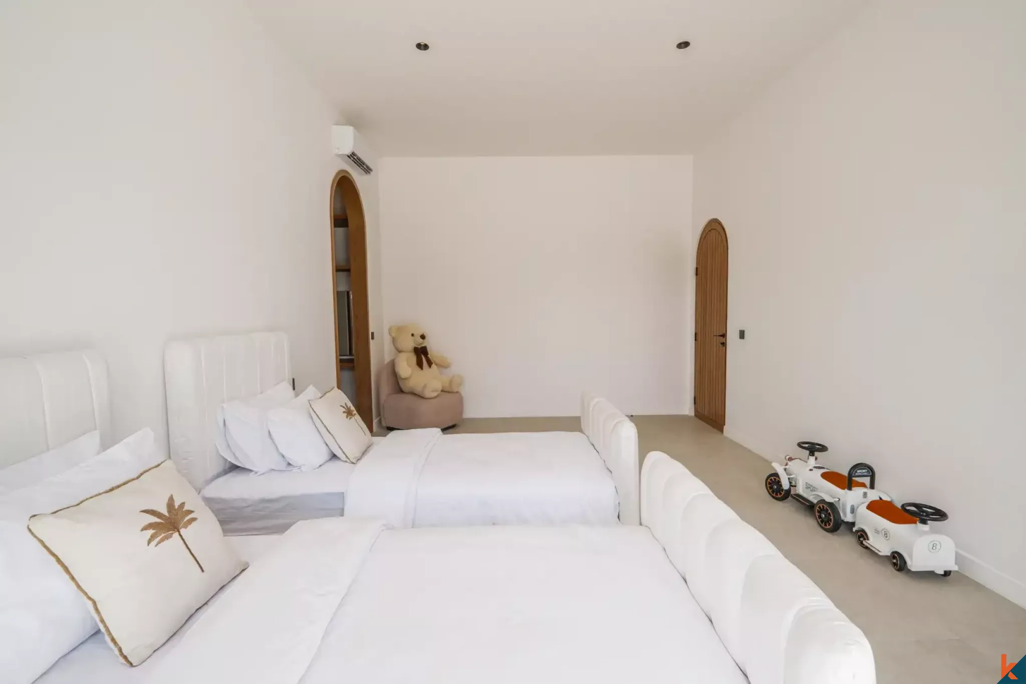 Villa de luxe de quatre chambres à louer à Sanur, en bord de mer