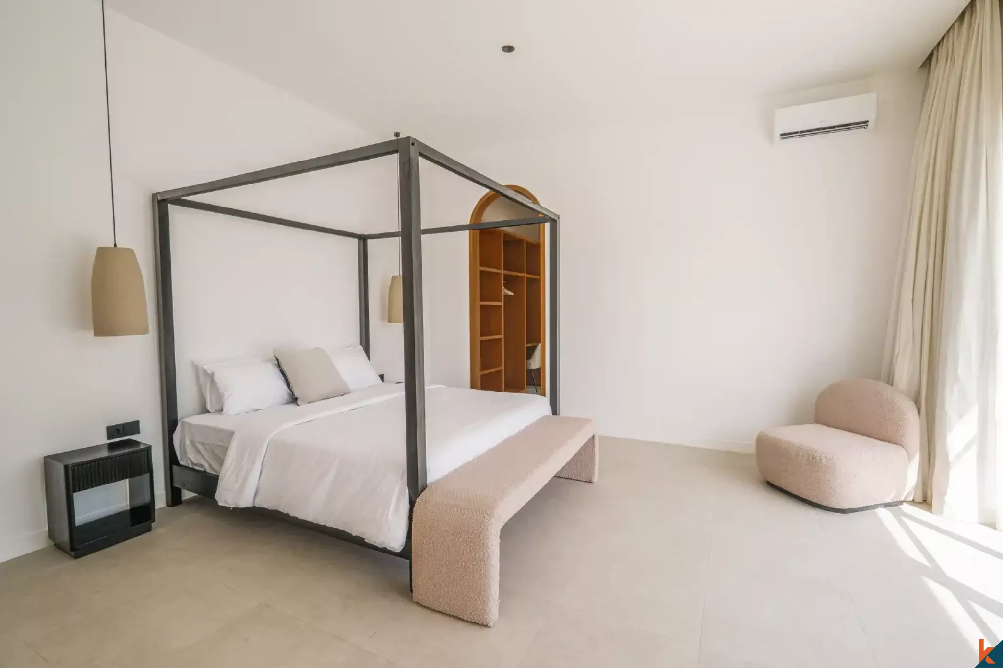 Villa de luxe de quatre chambres à louer à Sanur, en bord de mer