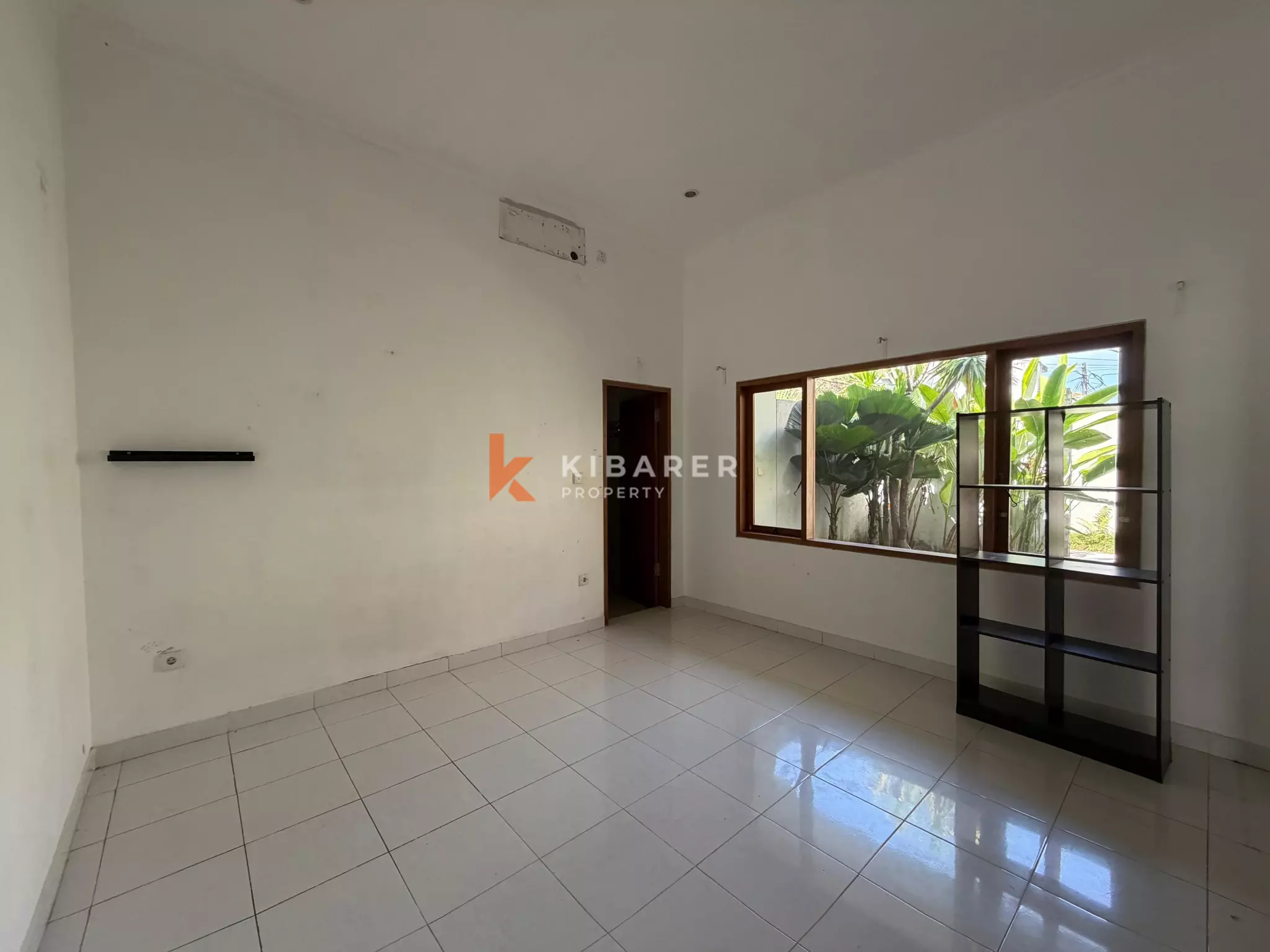 Vila Klasik Tiga Kamar Tidur Tanpa Perabot di Umalas