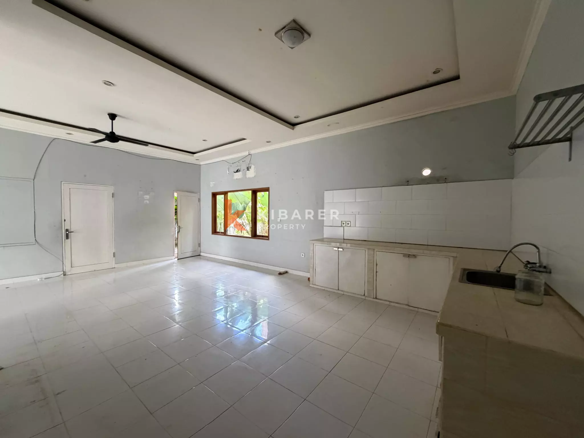 Vila Klasik Tiga Kamar Tidur Tanpa Perabot di Umalas