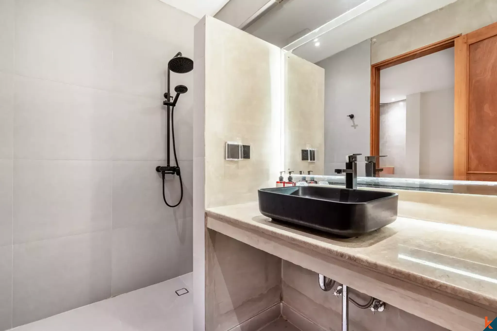Brand New Fantastic Three Bedroom Long Leasehold Property Close to Legian Beach