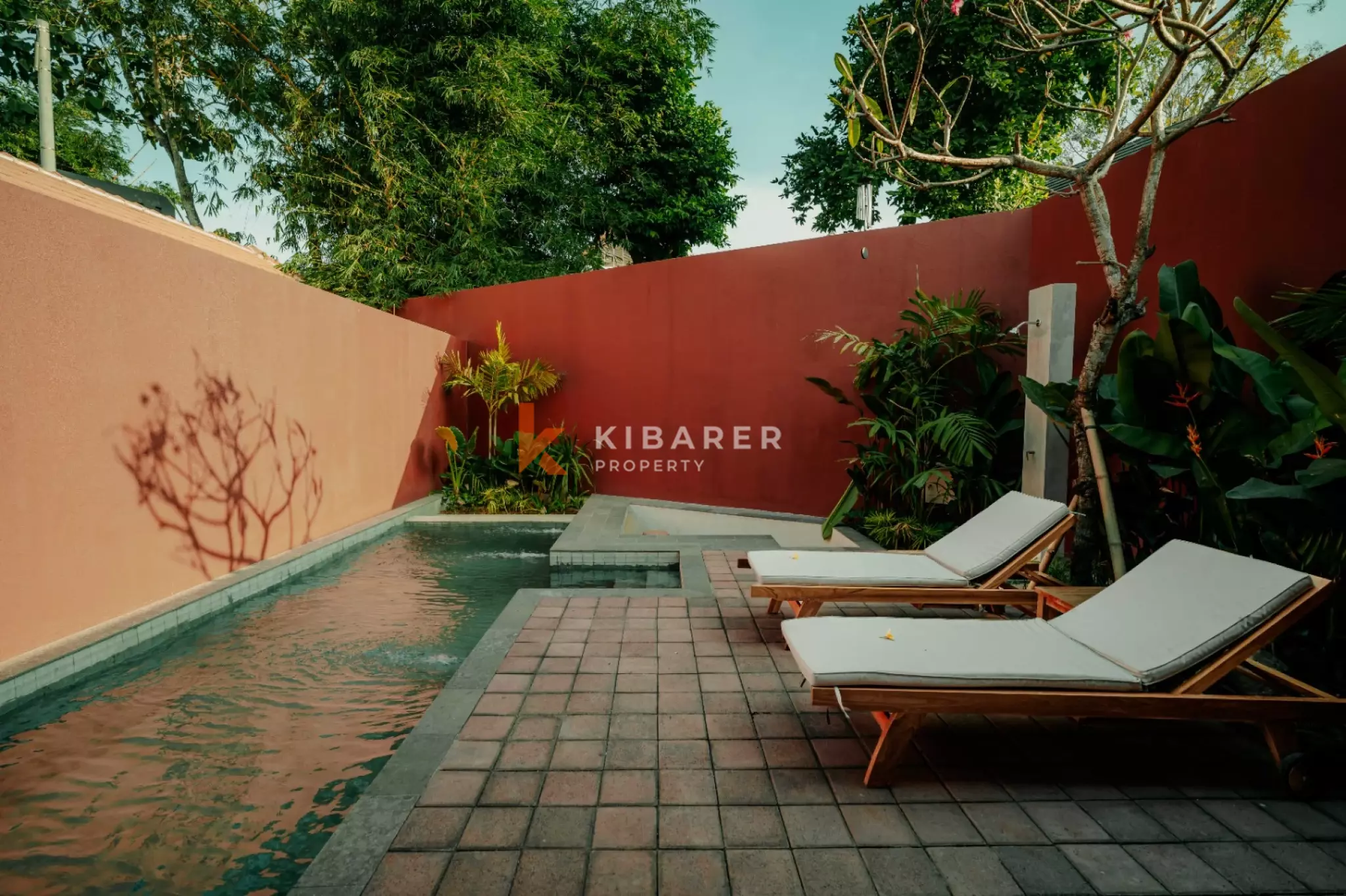 Warm Contemporary Two-Bedroom Tropical Villa with Private Pool in Jimbaran