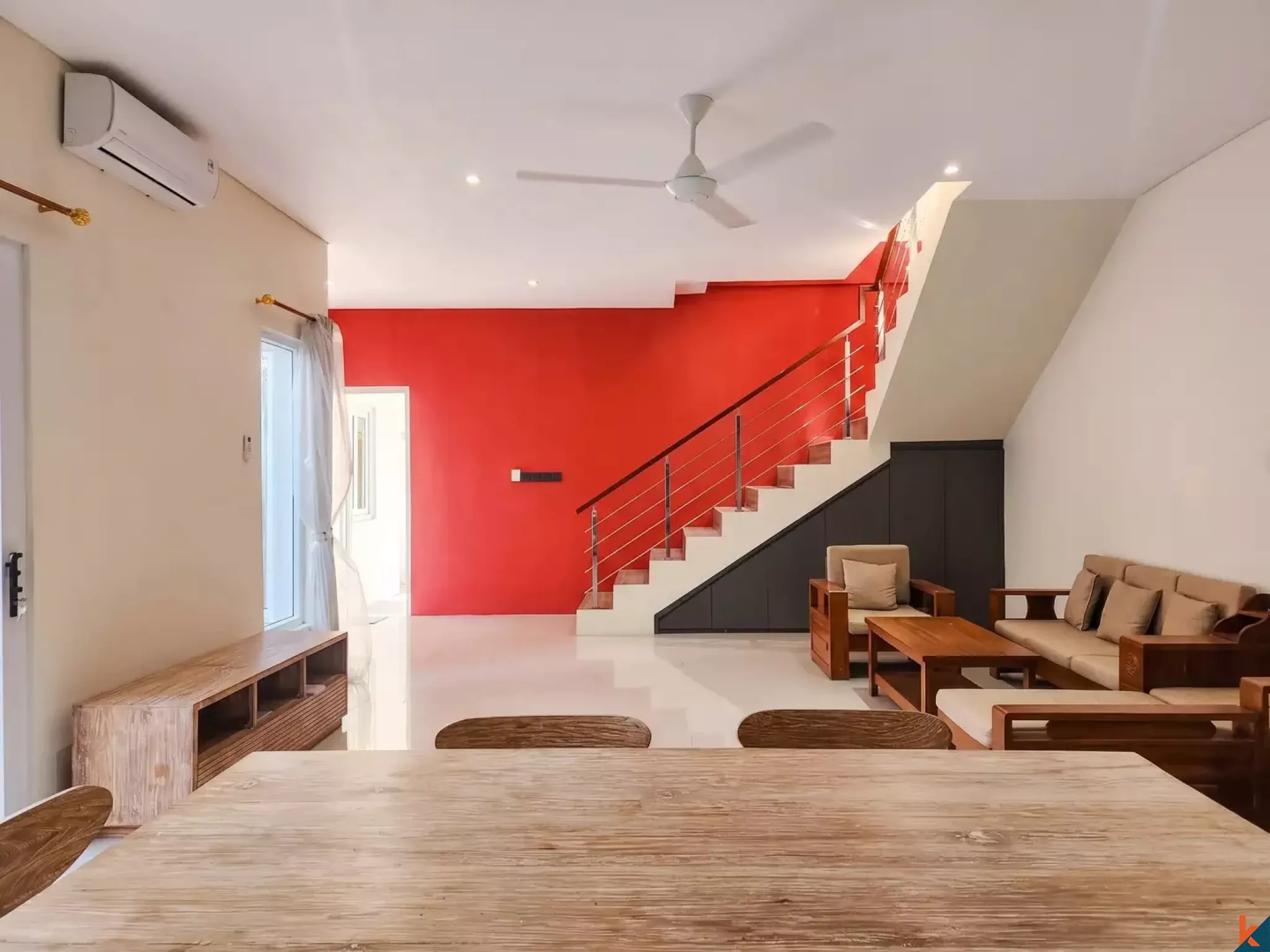 New Freehold Three Bedrooms Townhouse for Sale in Residential Area of Munggu
