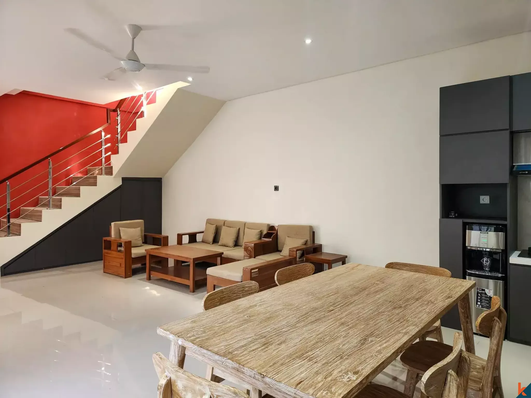 New Freehold Three Bedrooms Townhouse for Sale in Residential Area of Munggu