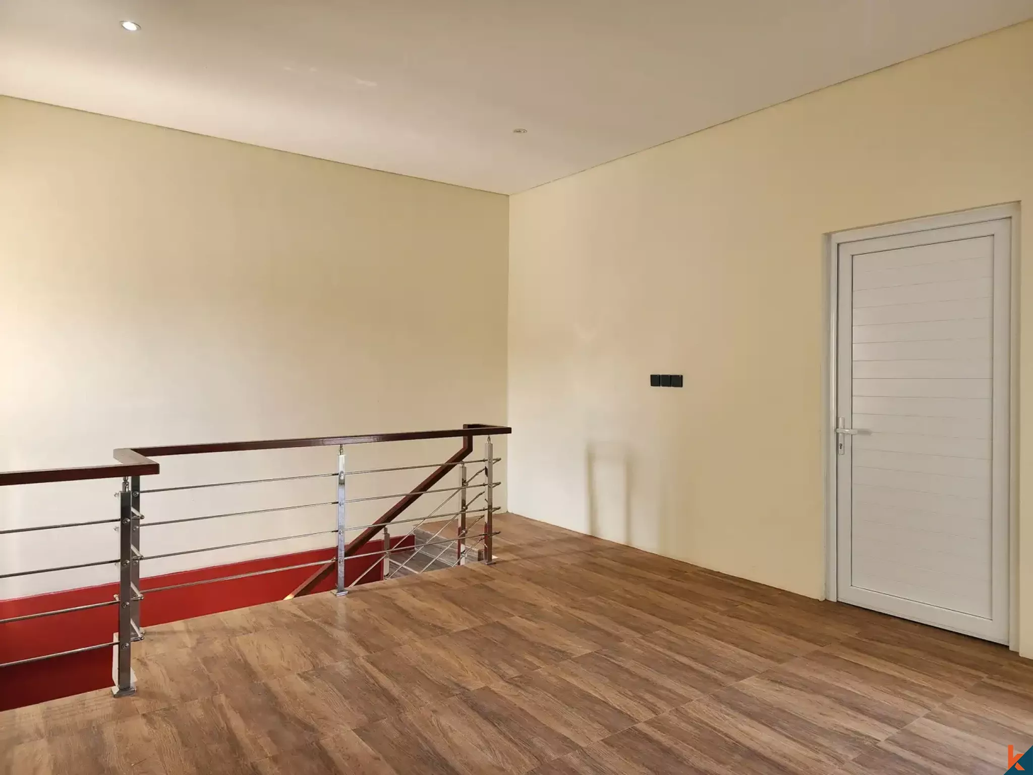 New Freehold Three Bedrooms Townhouse for Sale in Residential Area of Munggu