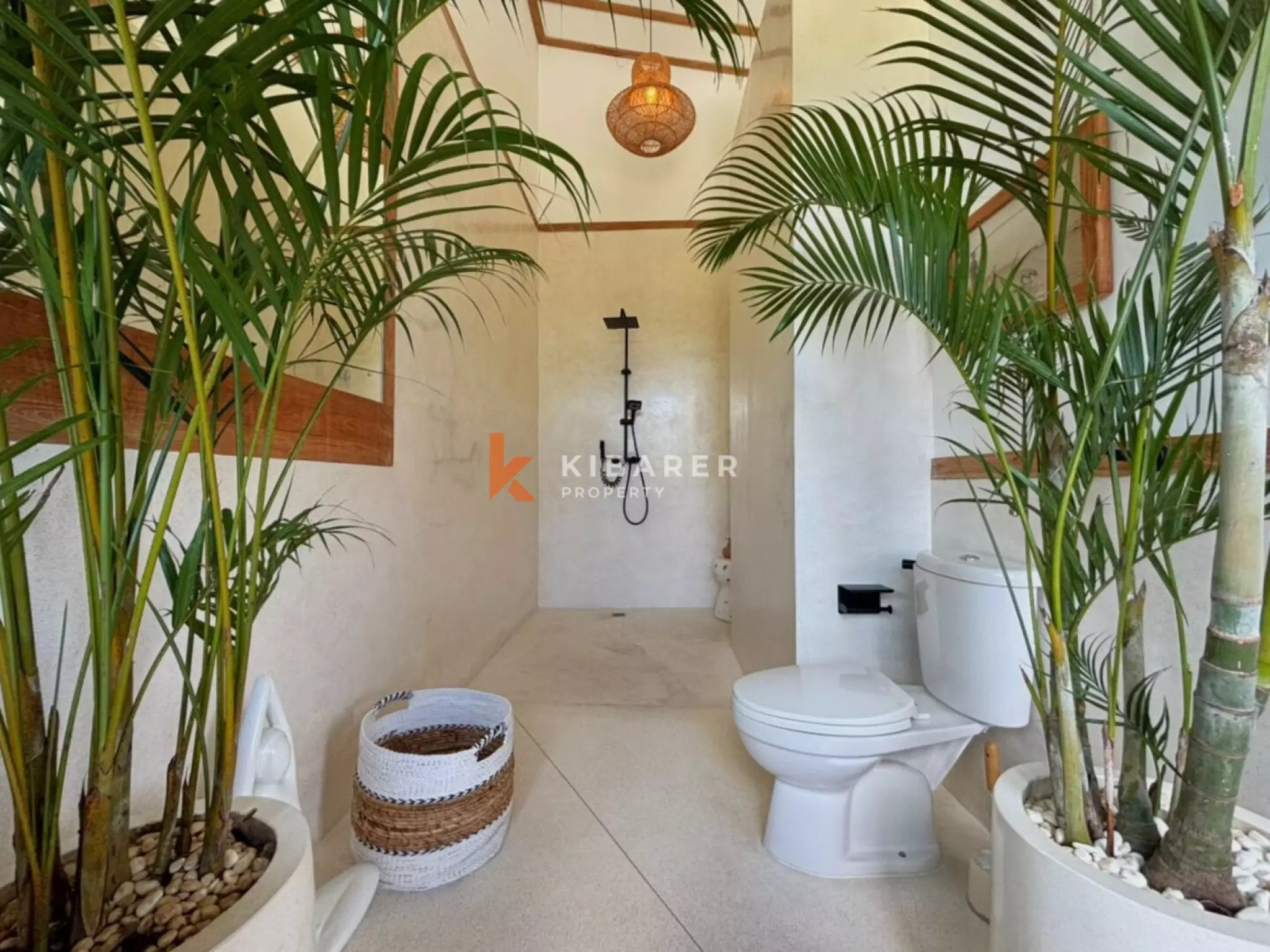 An Exceptional Five Bedroom Luxury Villa in the Heart of Bumbak - Umalas