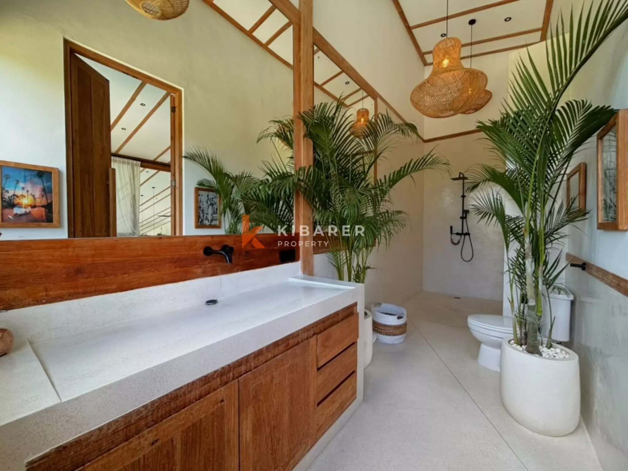 An Exceptional Five Bedroom Luxury Villa in the Heart of Bumbak - Umalas