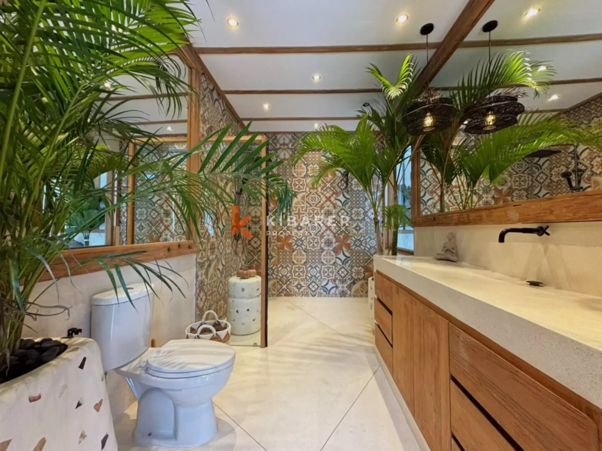 An Exceptional Five Bedroom Luxury Villa in the Heart of Bumbak - Umalas
