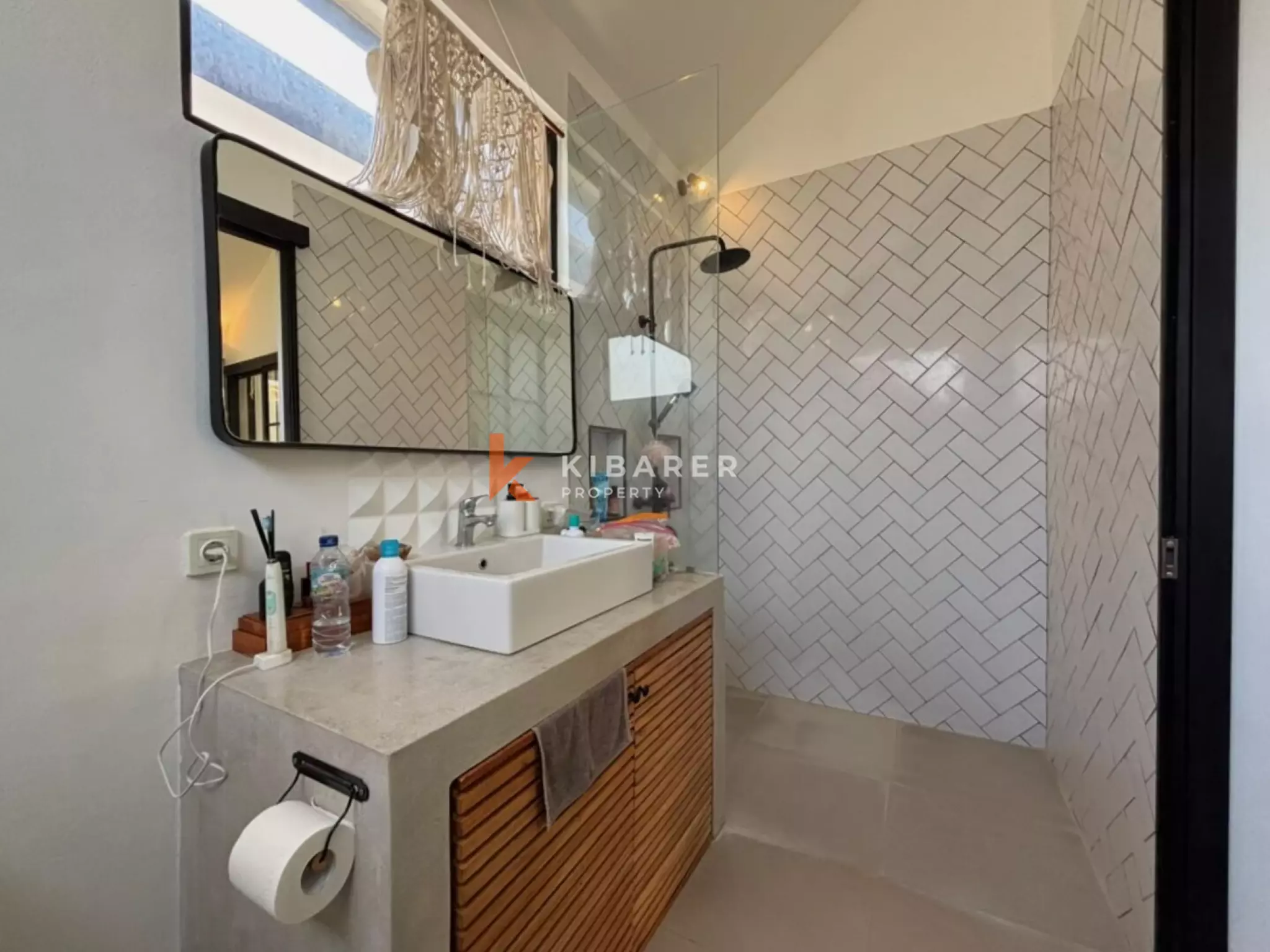 Modern Designer One Bedroom Villa with Plunge Pool in Tumbak Bayuh