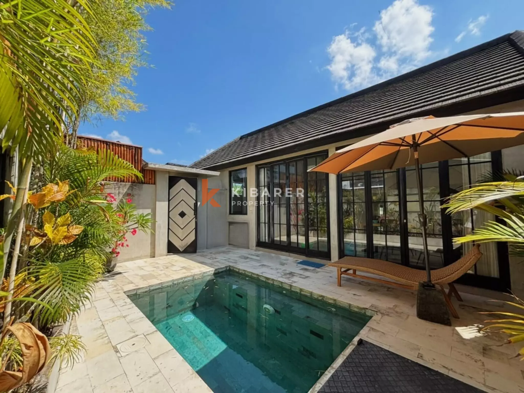 Modern Designer One Bedroom Villa with Plunge Pool in Tumbak Bayuh