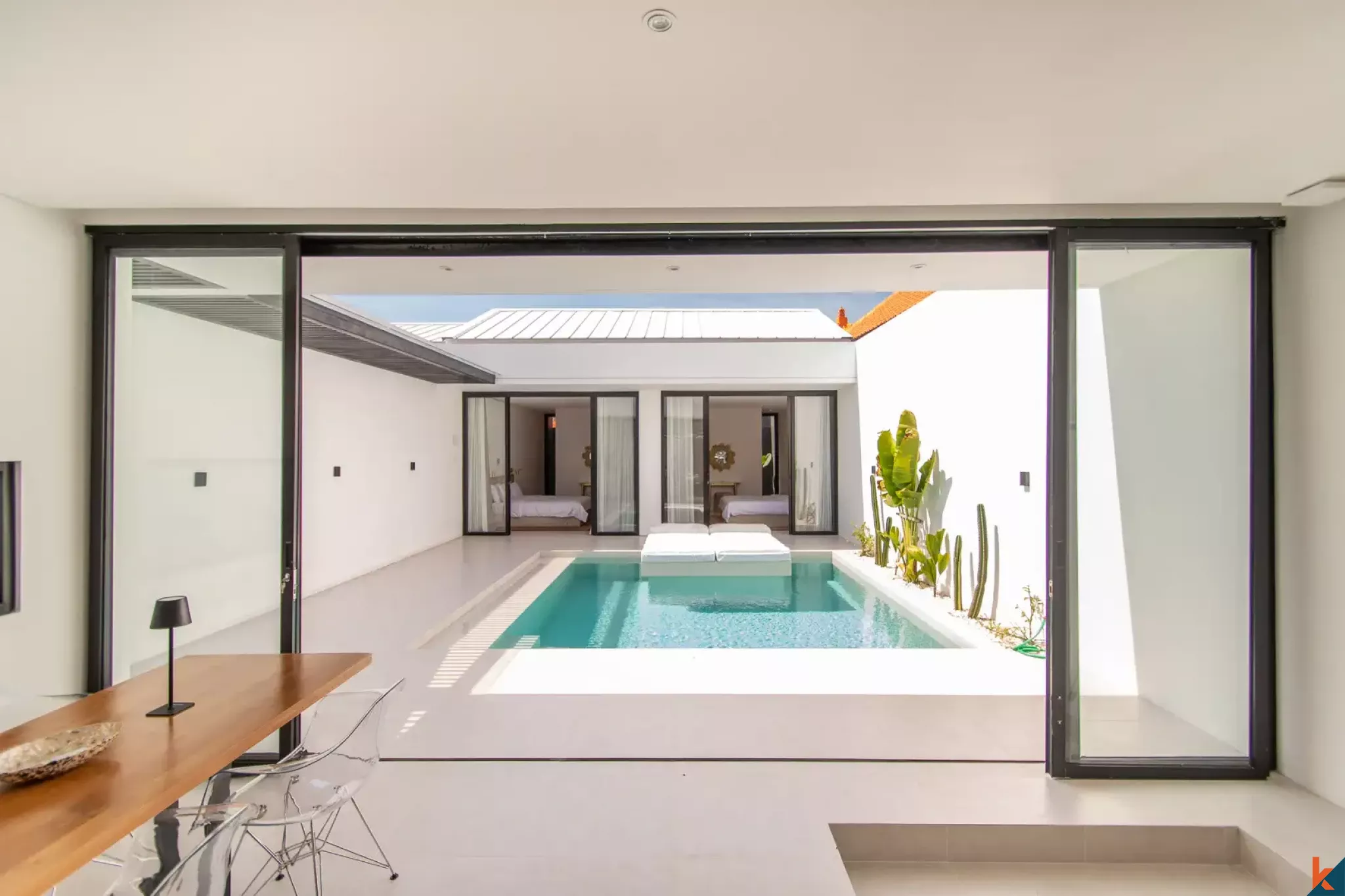Vila Modern Dua Kamar Tidur yang Disewakan di Sanur
