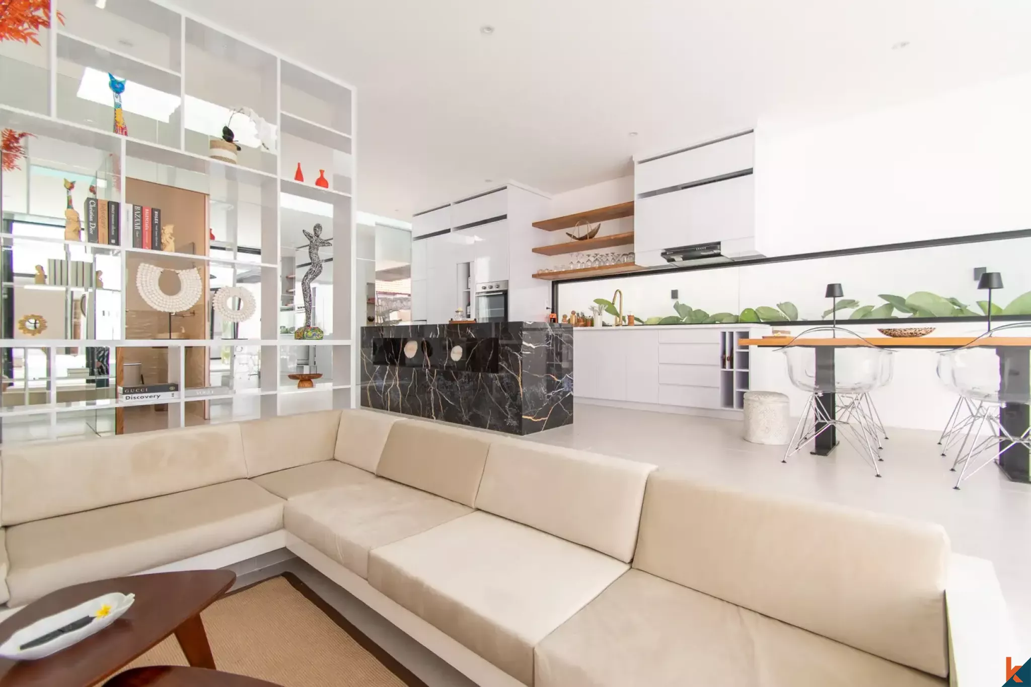 Vila Modern Dua Kamar Tidur yang Disewakan di Sanur