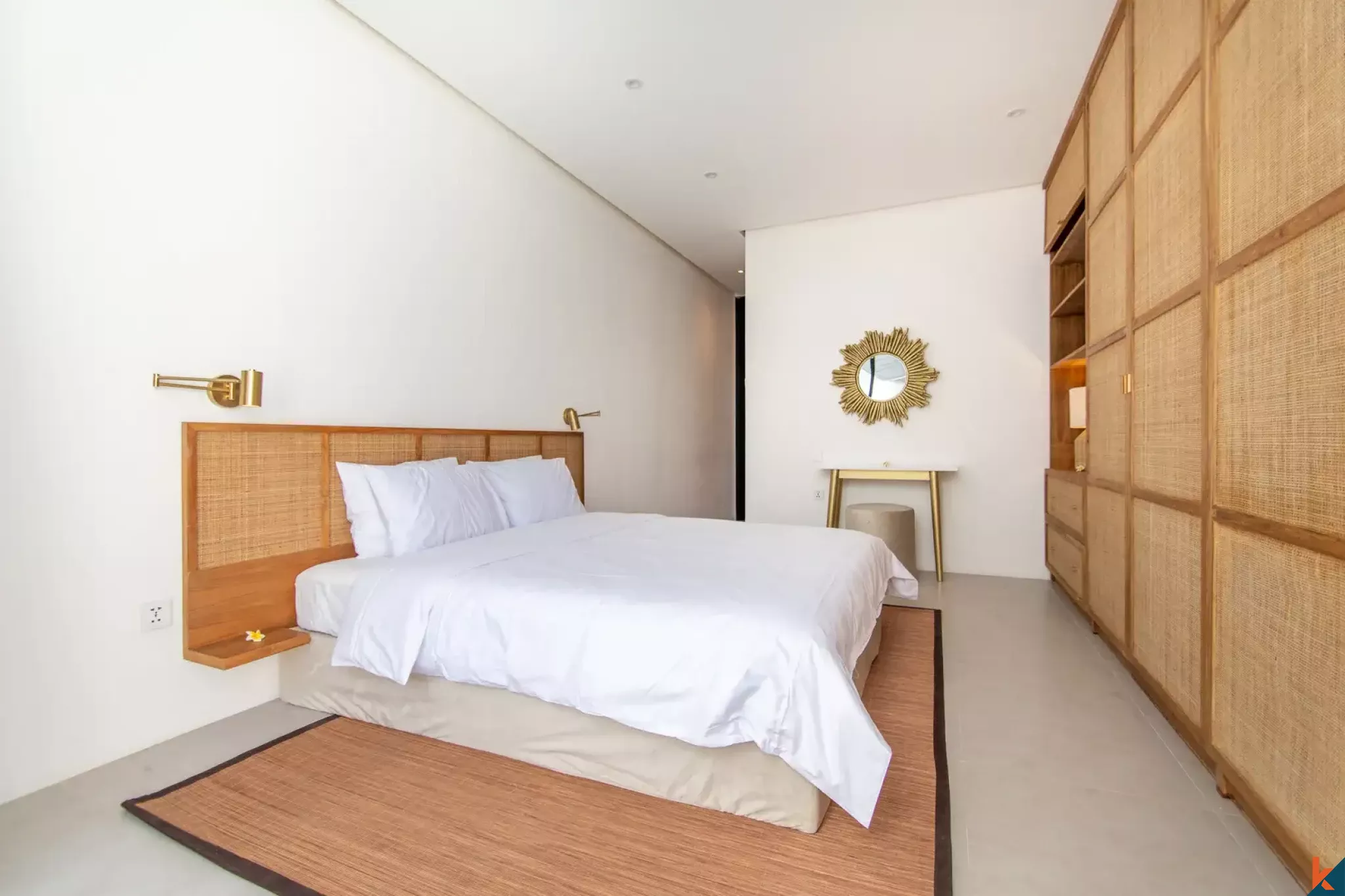 Vila Modern Dua Kamar Tidur yang Disewakan di Sanur